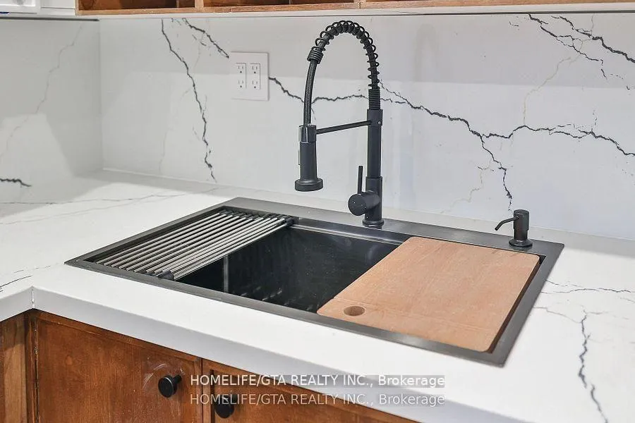 Photo 26 of Unit Basement, 17 Couloir Drive, Markham, Cornell — HOMEH