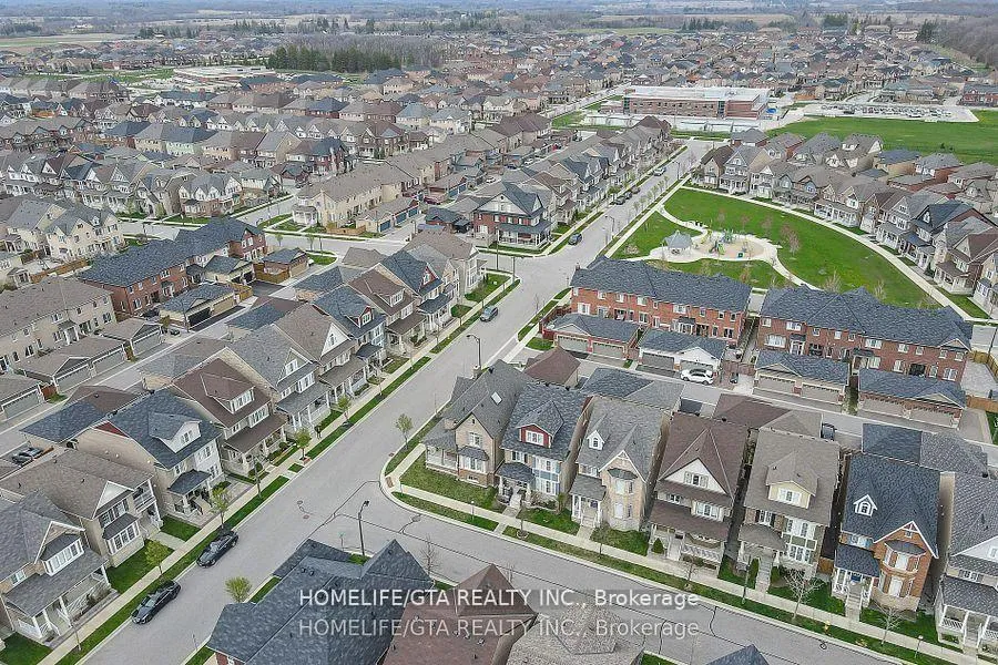 Photo 28 of Unit Basement, 17 Couloir Drive, Markham, Cornell — HOMEH