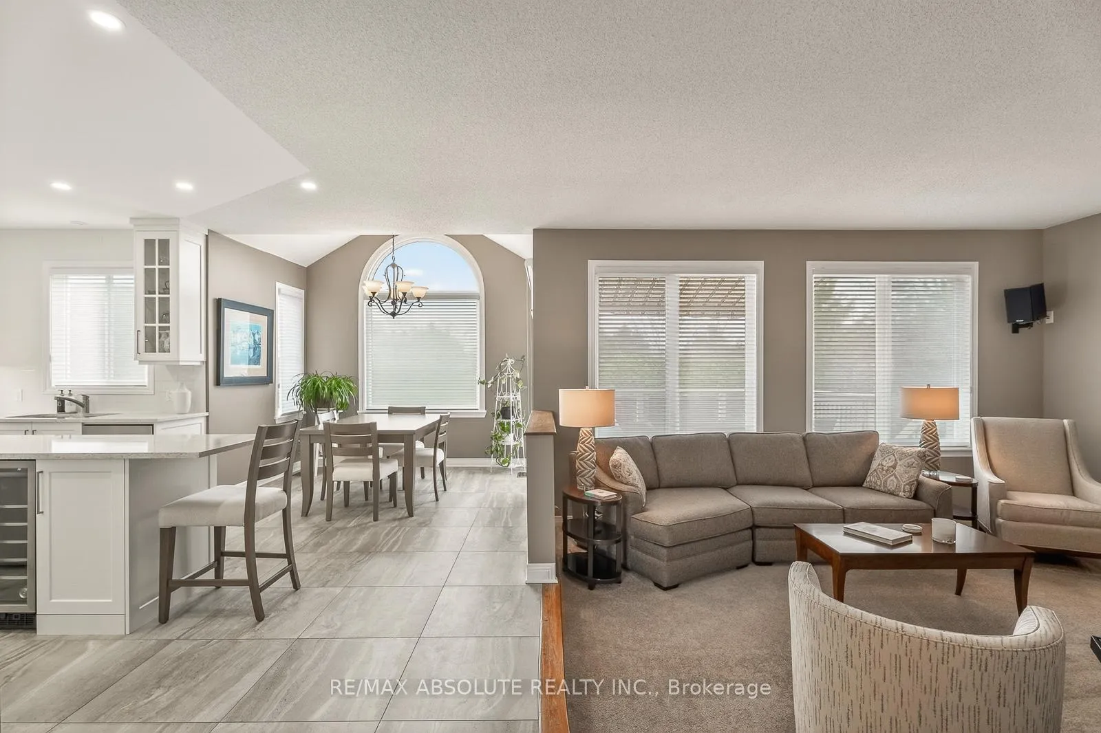 Photo 11 of 26 Franklin Cathcart Crescent, Ottawa, Stittsville (South) — HOMEH
