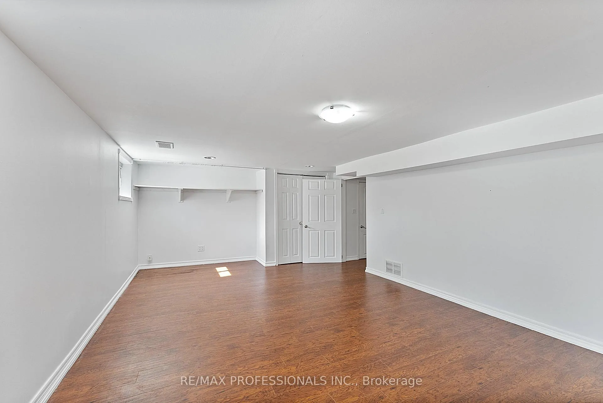 Photo 35 of 46 Stock Avenue, Etobicoke, Islington-City Centre West — HOMEH
