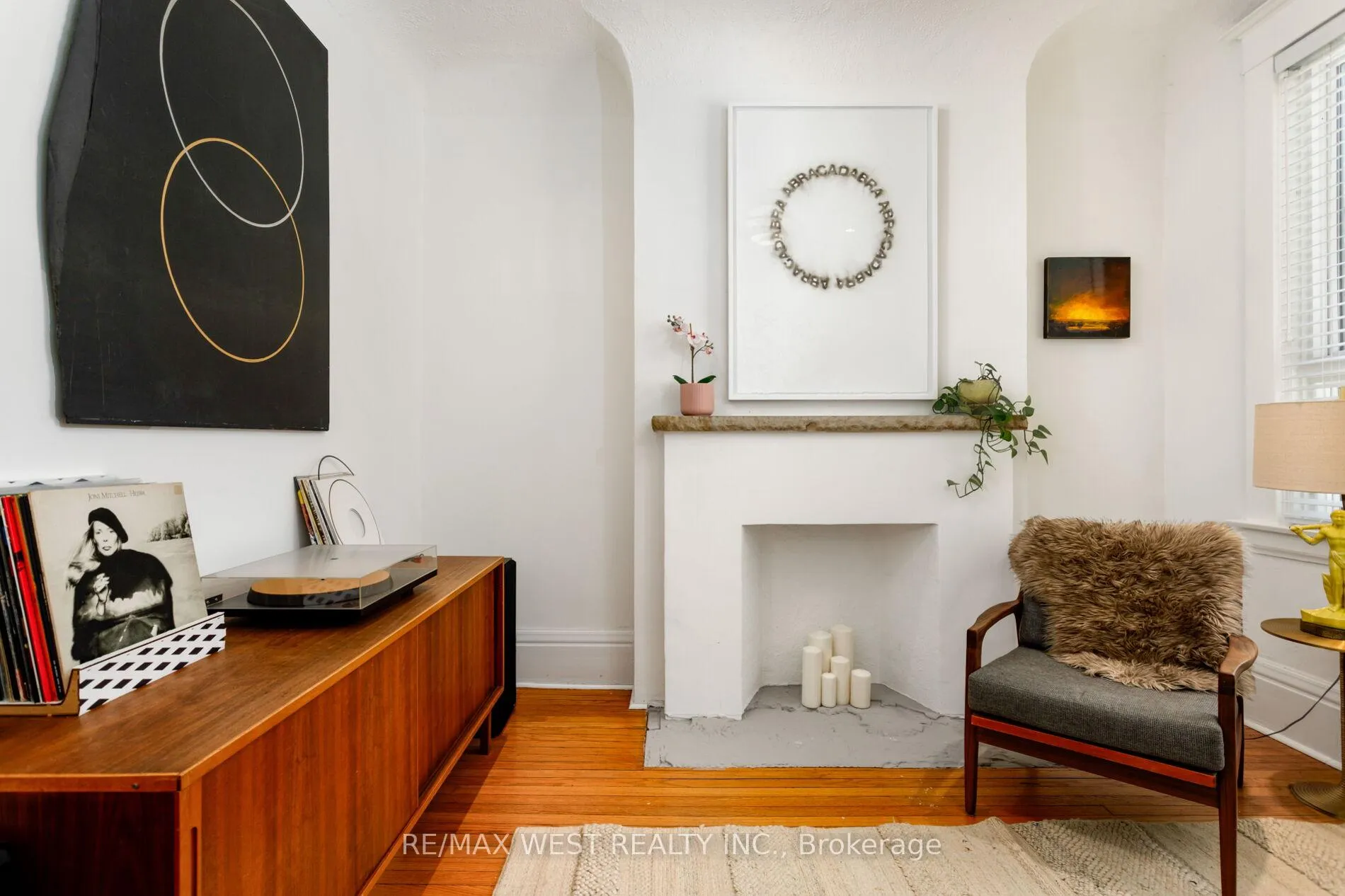 Photo 5 of 127 Glendale Avenue, Toronto, High Park-Swansea — HOMEH