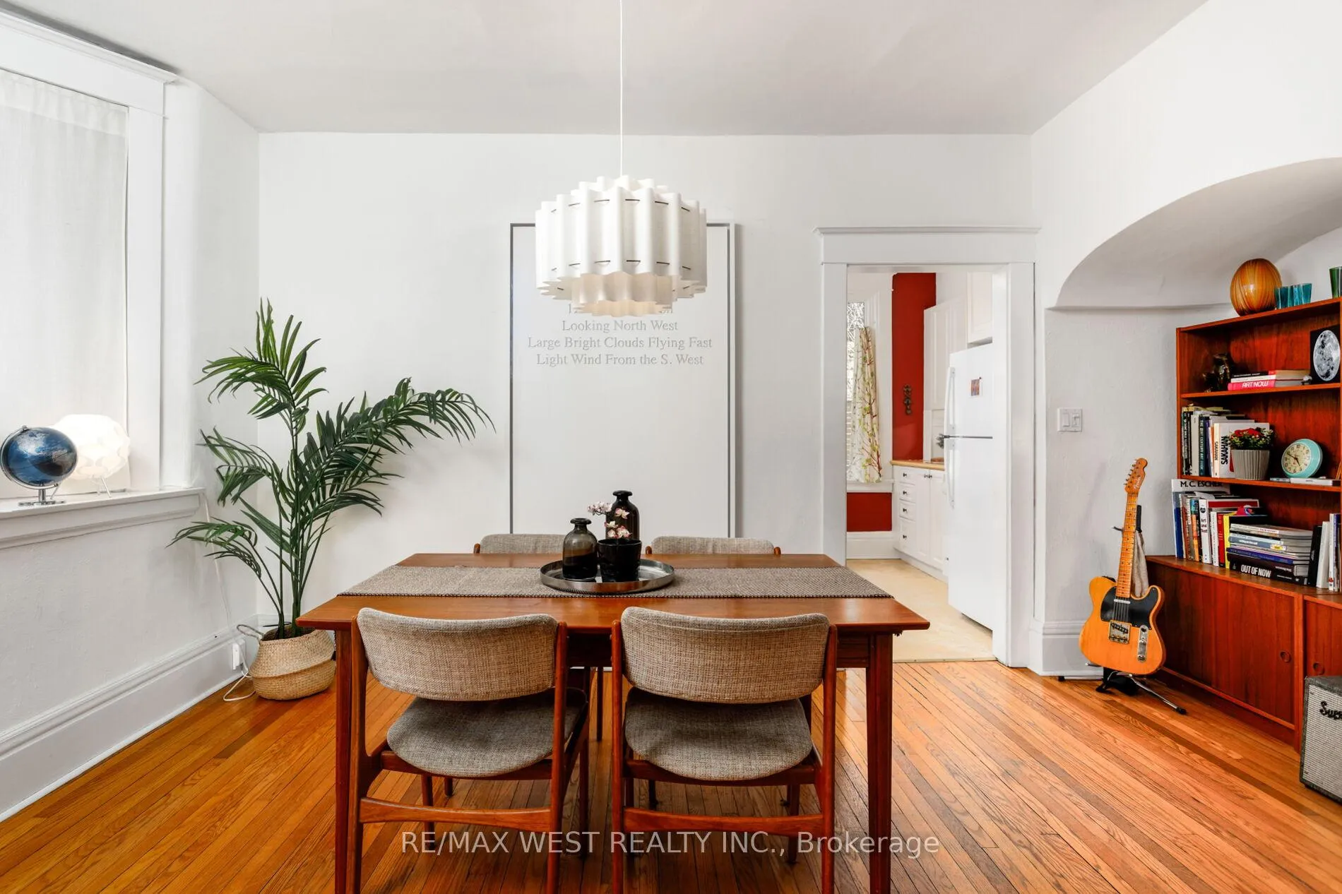 Photo 8 of 127 Glendale Avenue, Toronto, High Park-Swansea — HOMEH