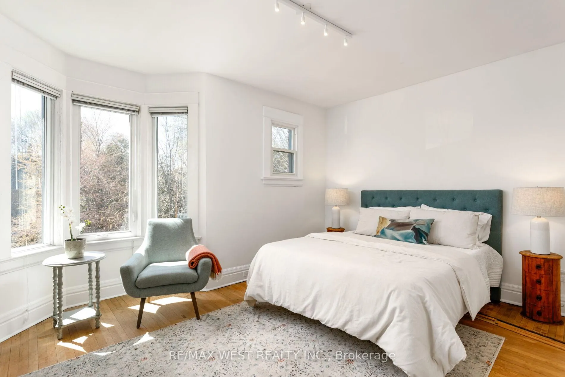 Photo 20 of 127 Glendale Avenue, Toronto, High Park-Swansea — HOMEH