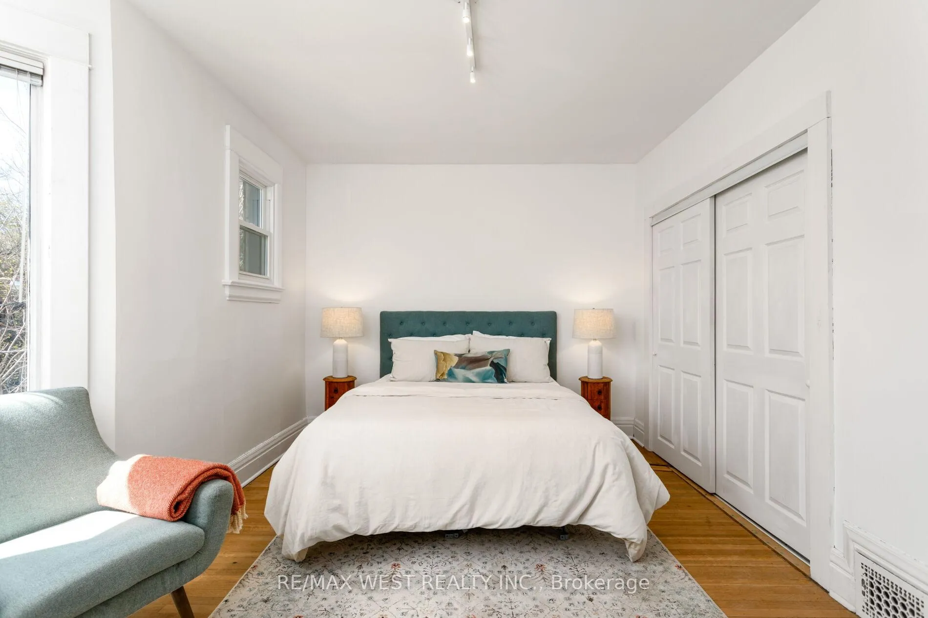 Photo 21 of 127 Glendale Avenue, Toronto, High Park-Swansea — HOMEH