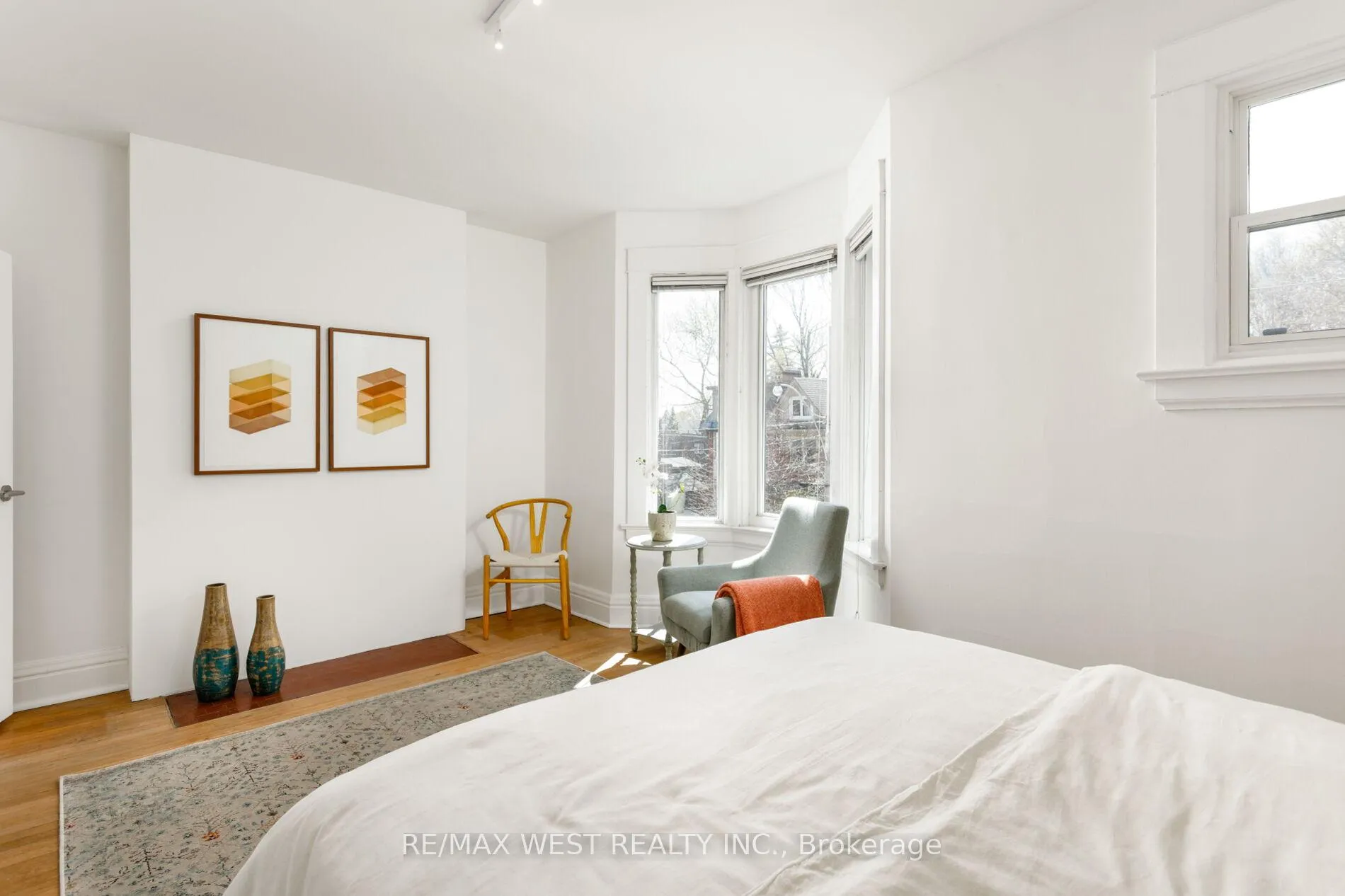 Photo 22 of 127 Glendale Avenue, Toronto, High Park-Swansea — HOMEH