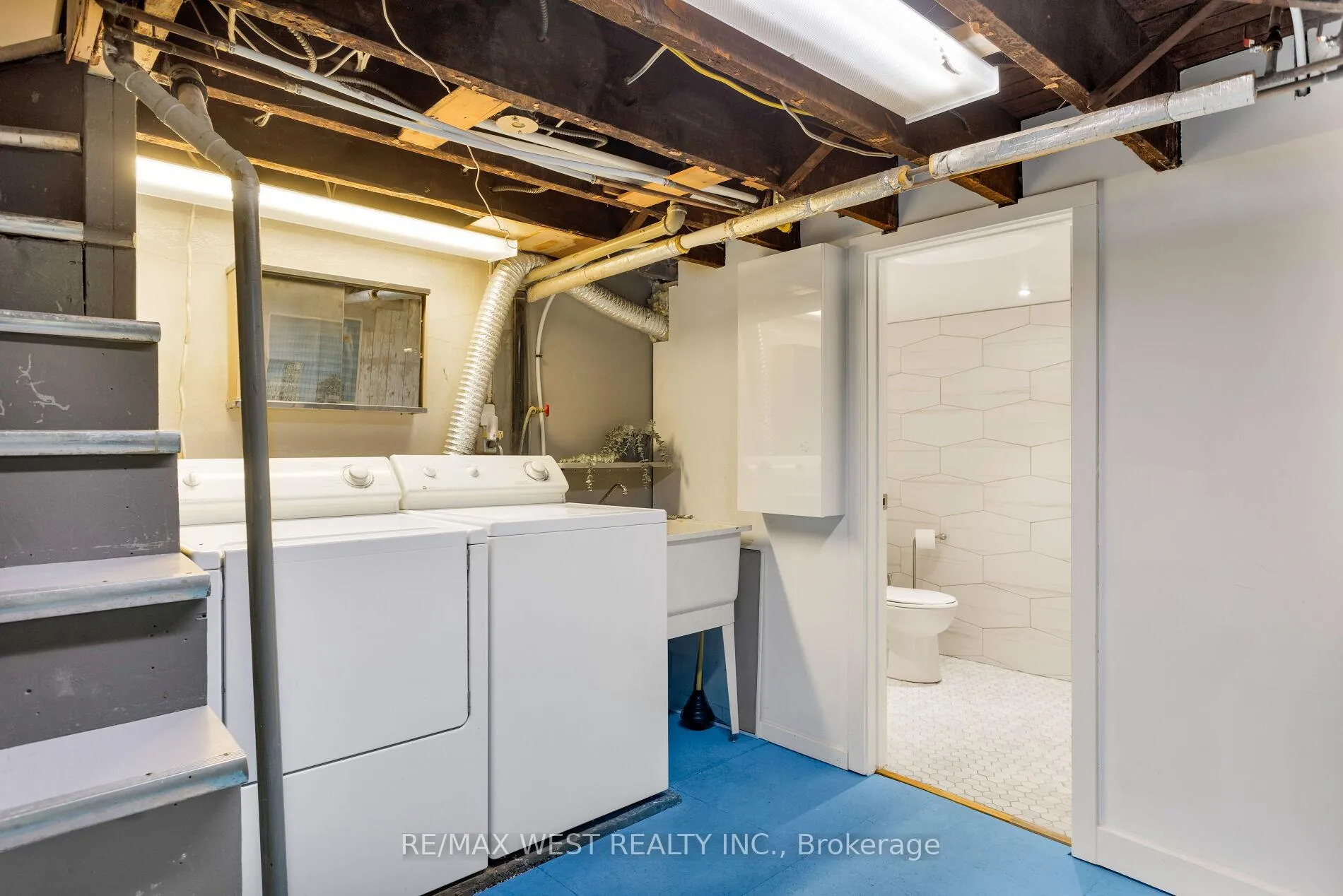 Photo 43 of 127 Glendale Avenue, Toronto, High Park-Swansea — HOMEH