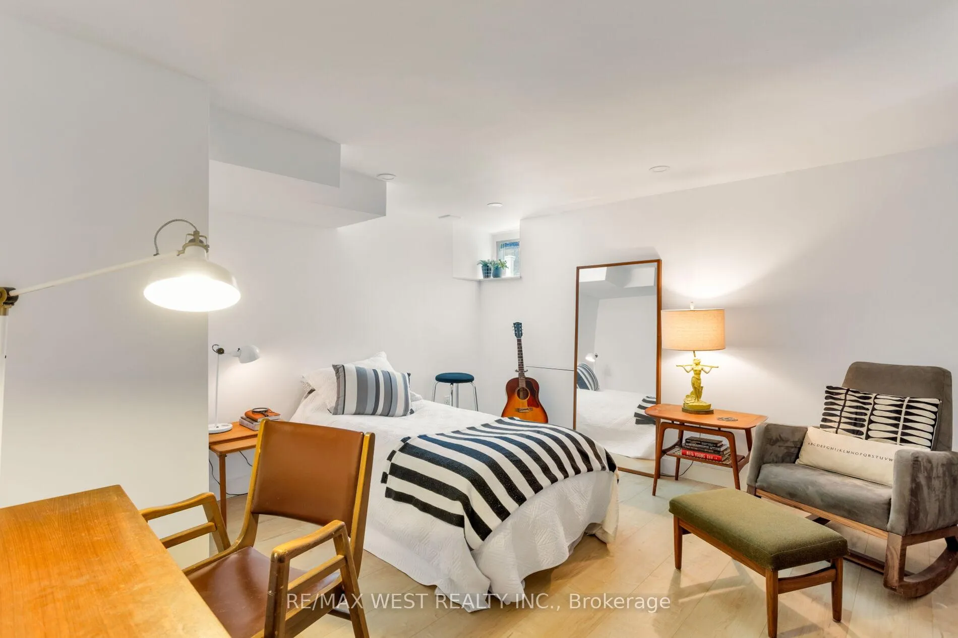 Photo 44 of 127 Glendale Avenue, Toronto, High Park-Swansea — HOMEH