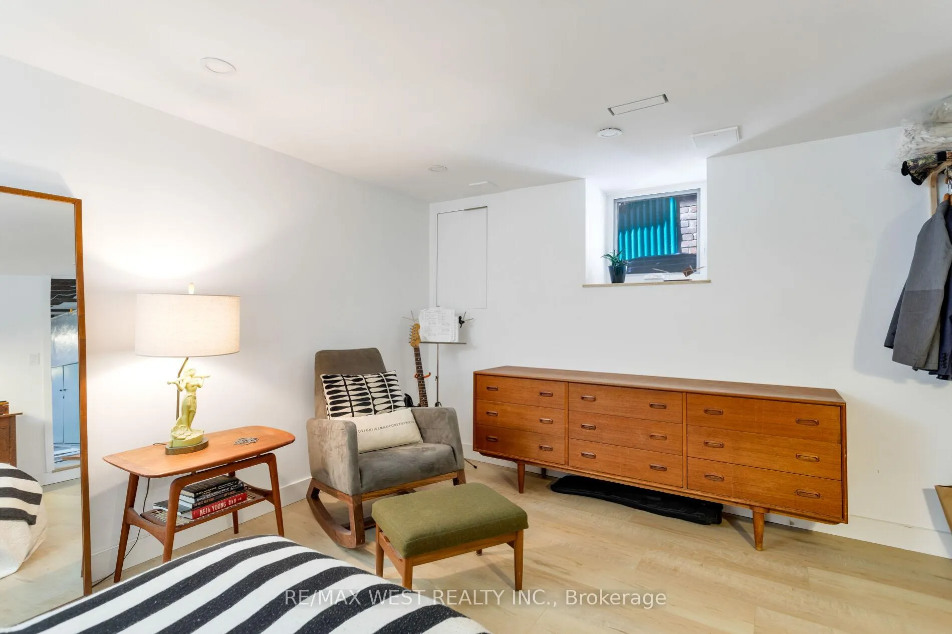 Photo 46 of 127 Glendale Avenue, Toronto, High Park-Swansea — HOMEH