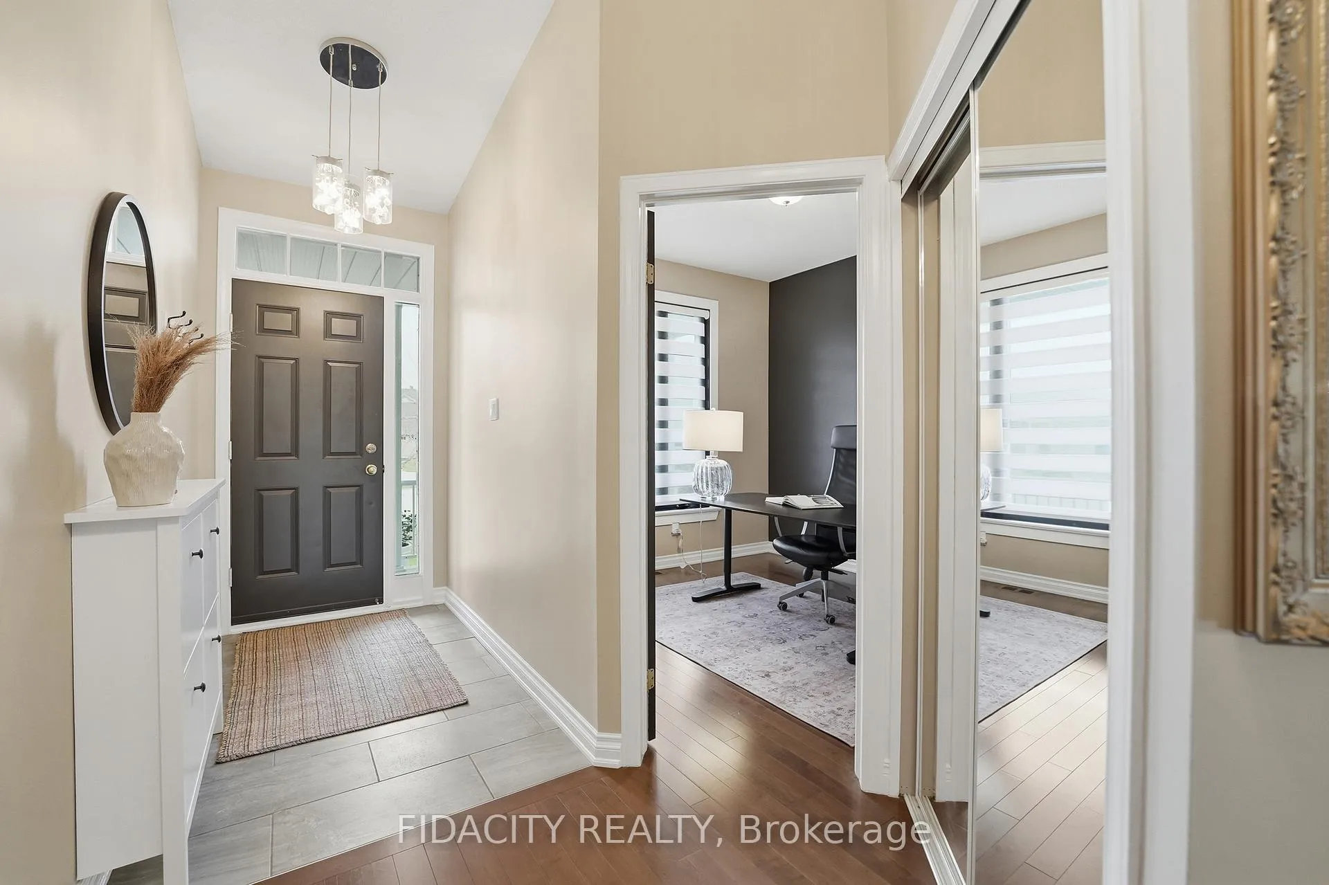 Photo 2 of 31 Sable Run Drive, Ottawa, Stittsville (Central) — HOMEH