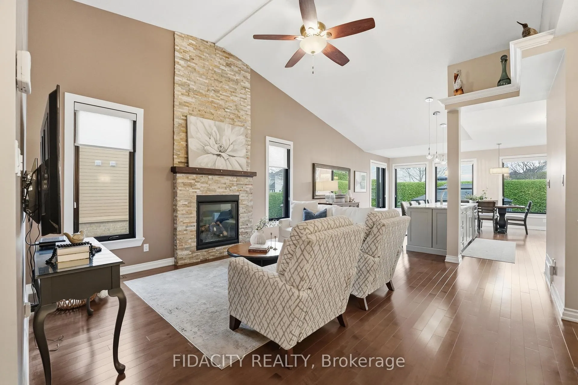 Photo 5 of 31 Sable Run Drive, Ottawa, Stittsville (Central) — HOMEH