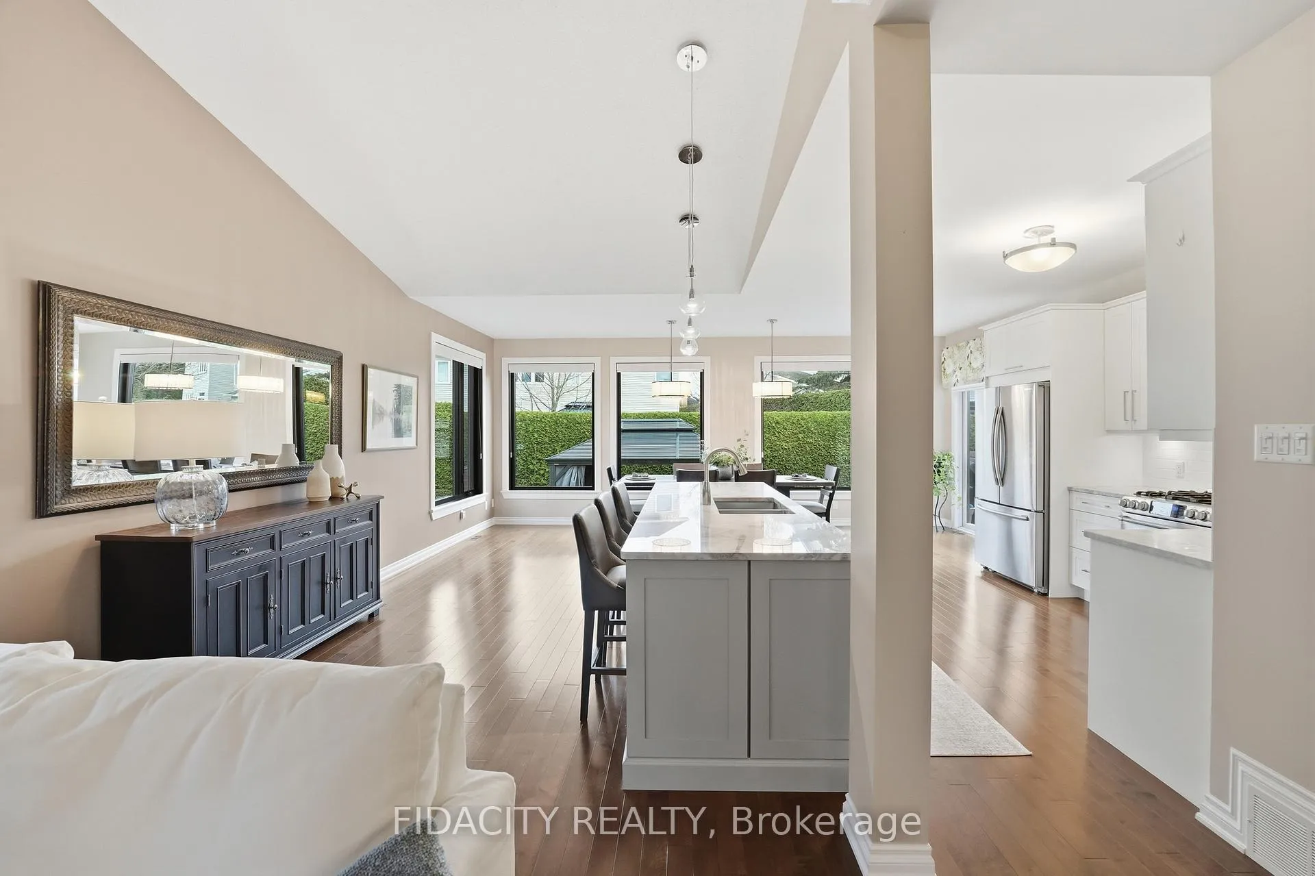 Photo 12 of 31 Sable Run Drive, Ottawa, Stittsville (Central) — HOMEH