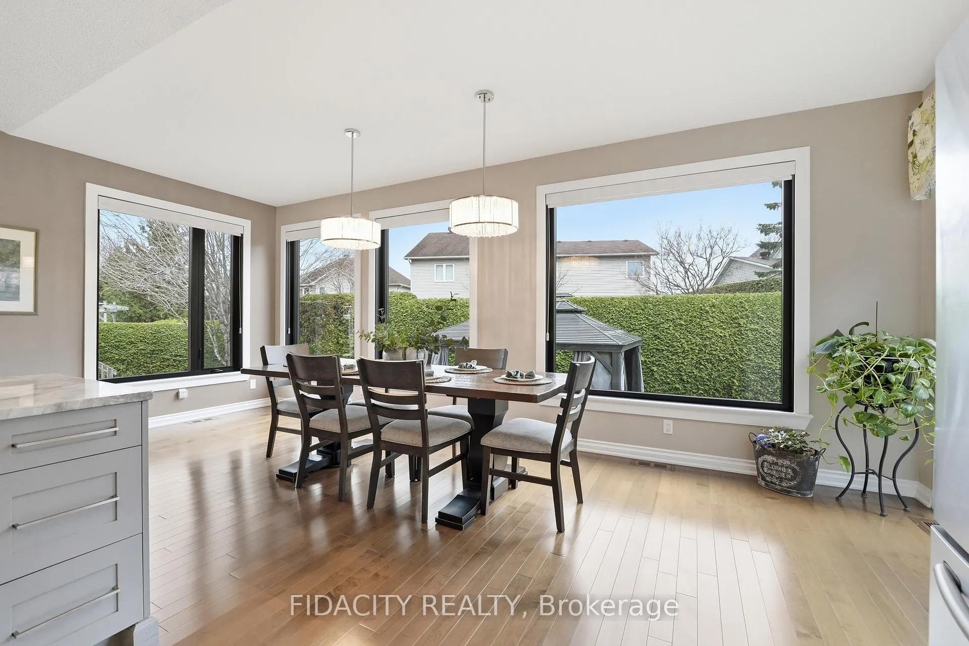 Photo 18 of 31 Sable Run Drive, Ottawa, Stittsville (Central) — HOMEH