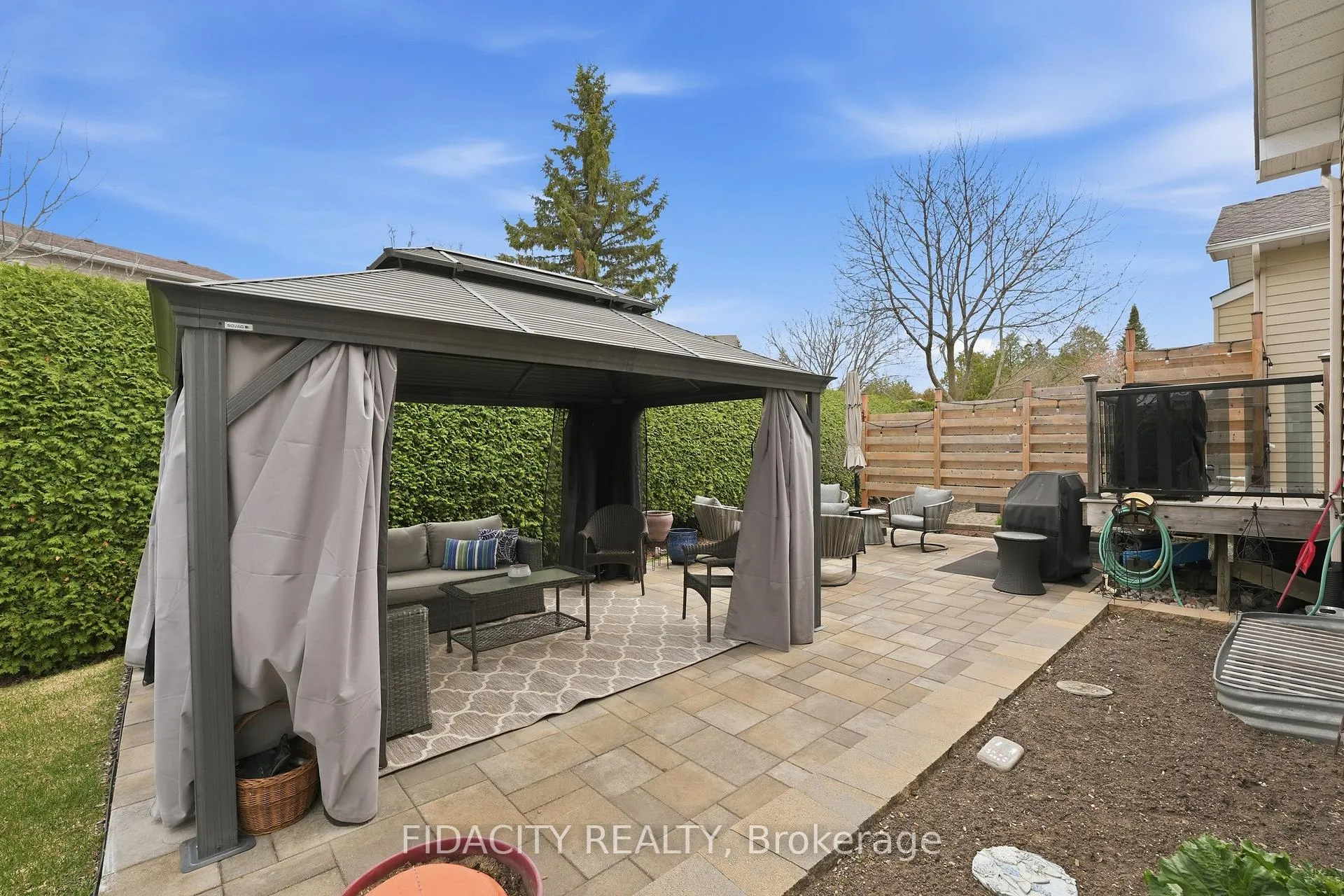 Photo 35 of 31 Sable Run Drive, Ottawa, Stittsville (Central) — HOMEH