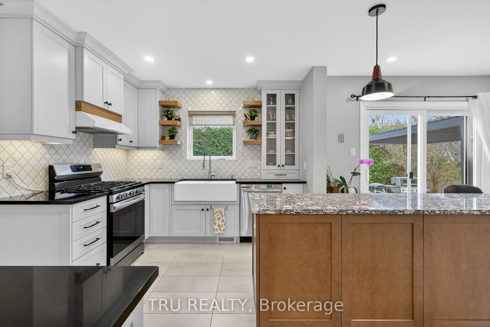 Photo 9 of 36 James Lewis Avenue, Ottawa, Stittsville (South) — HOMEH