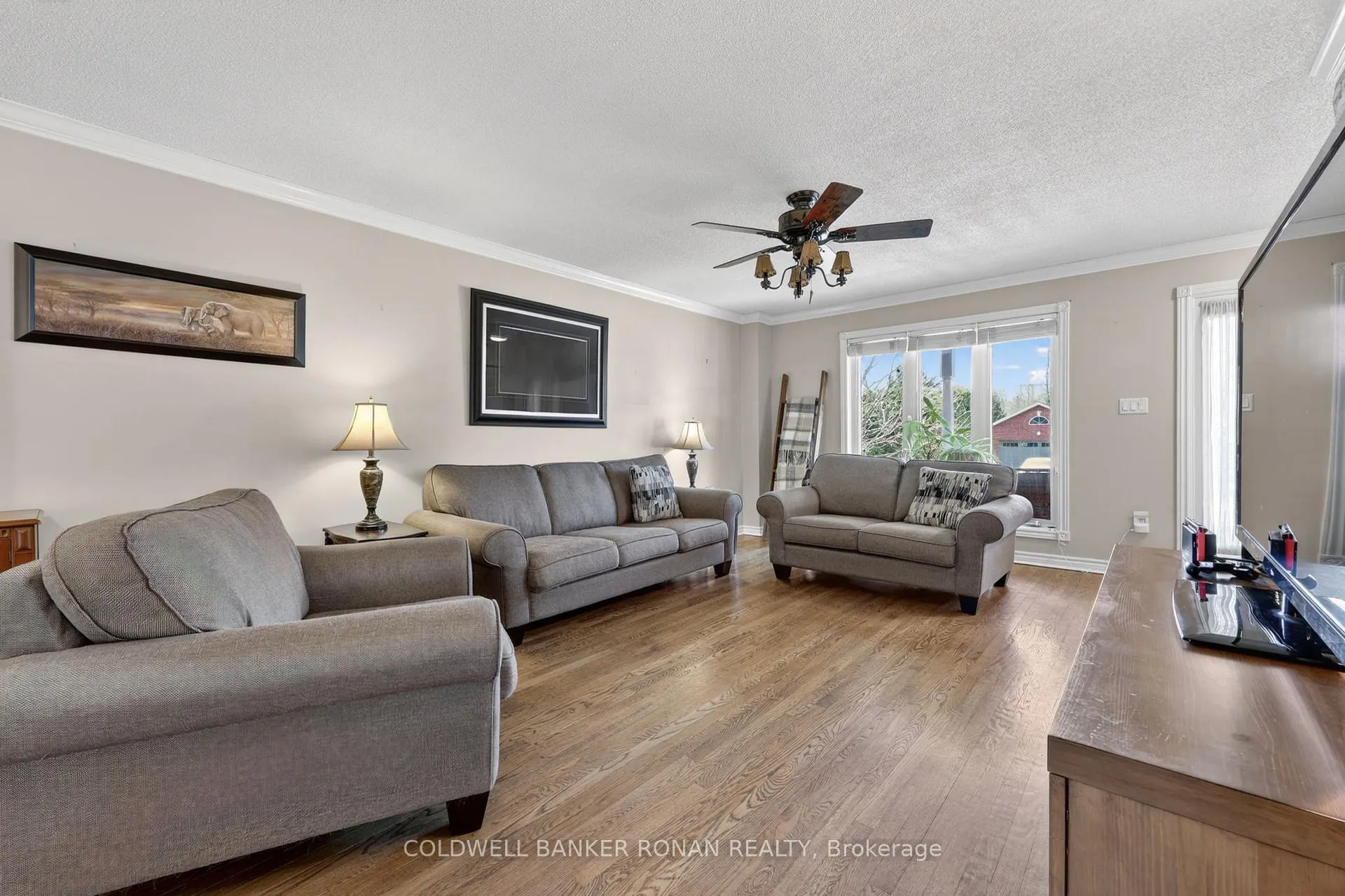 Photo 11 of 31 Marie Street, Georgina, Sutton & Jackson's Point — HOMEH