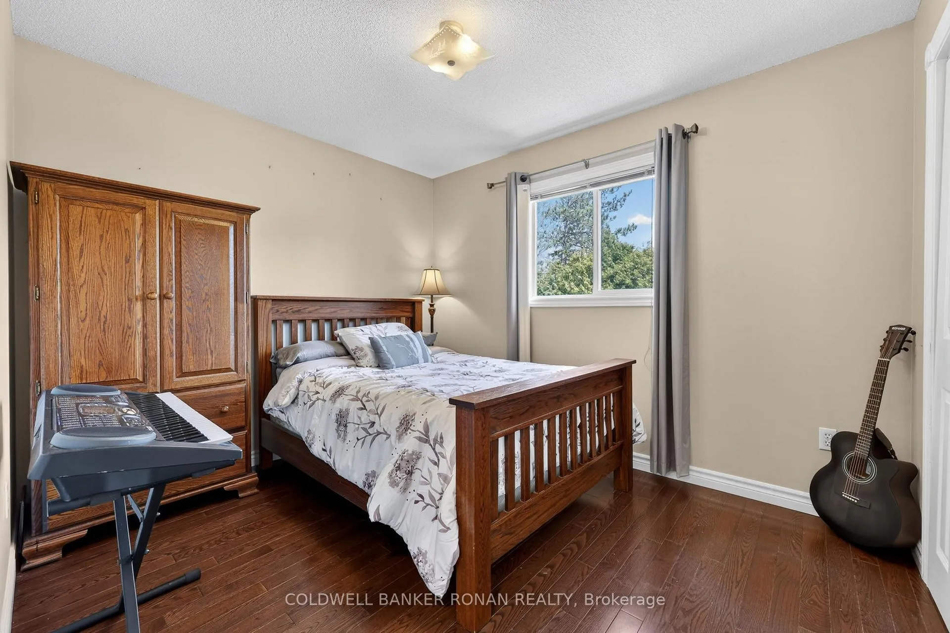 Photo 19 of 31 Marie Street, Georgina, Sutton & Jackson's Point — HOMEH