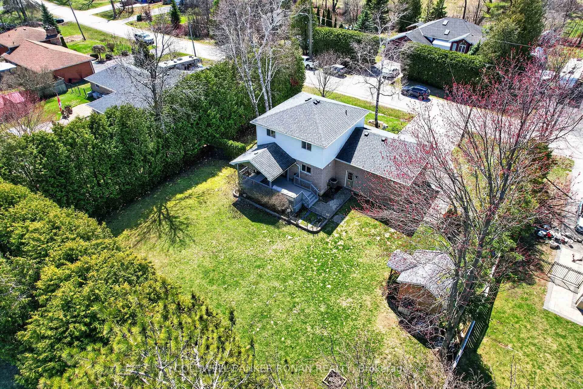 Photo 34 of 31 Marie Street, Georgina, Sutton & Jackson's Point — HOMEH