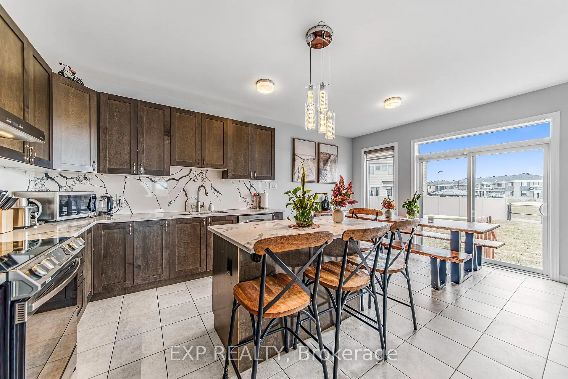 Photo 11 of 527 Alcor Terrace, Ottawa, Barrhaven - Half Moon Bay — HOMEH