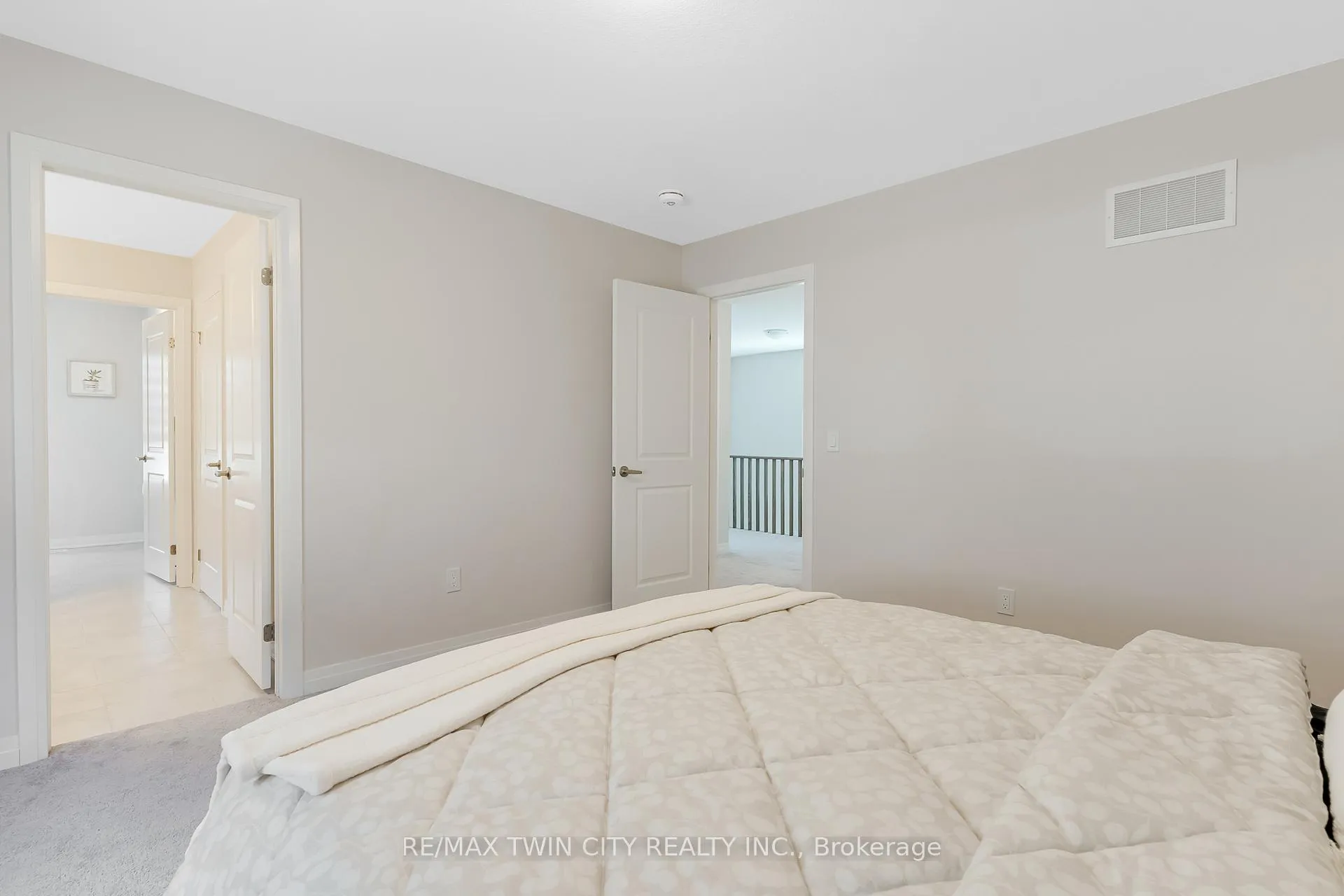 Photo 35 of 14 Mary Watson Street, North Dumfries, Ayr — HOMEH