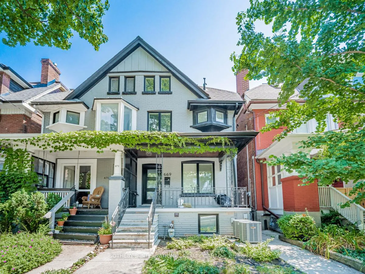 Front of 669 Euclid Avenue