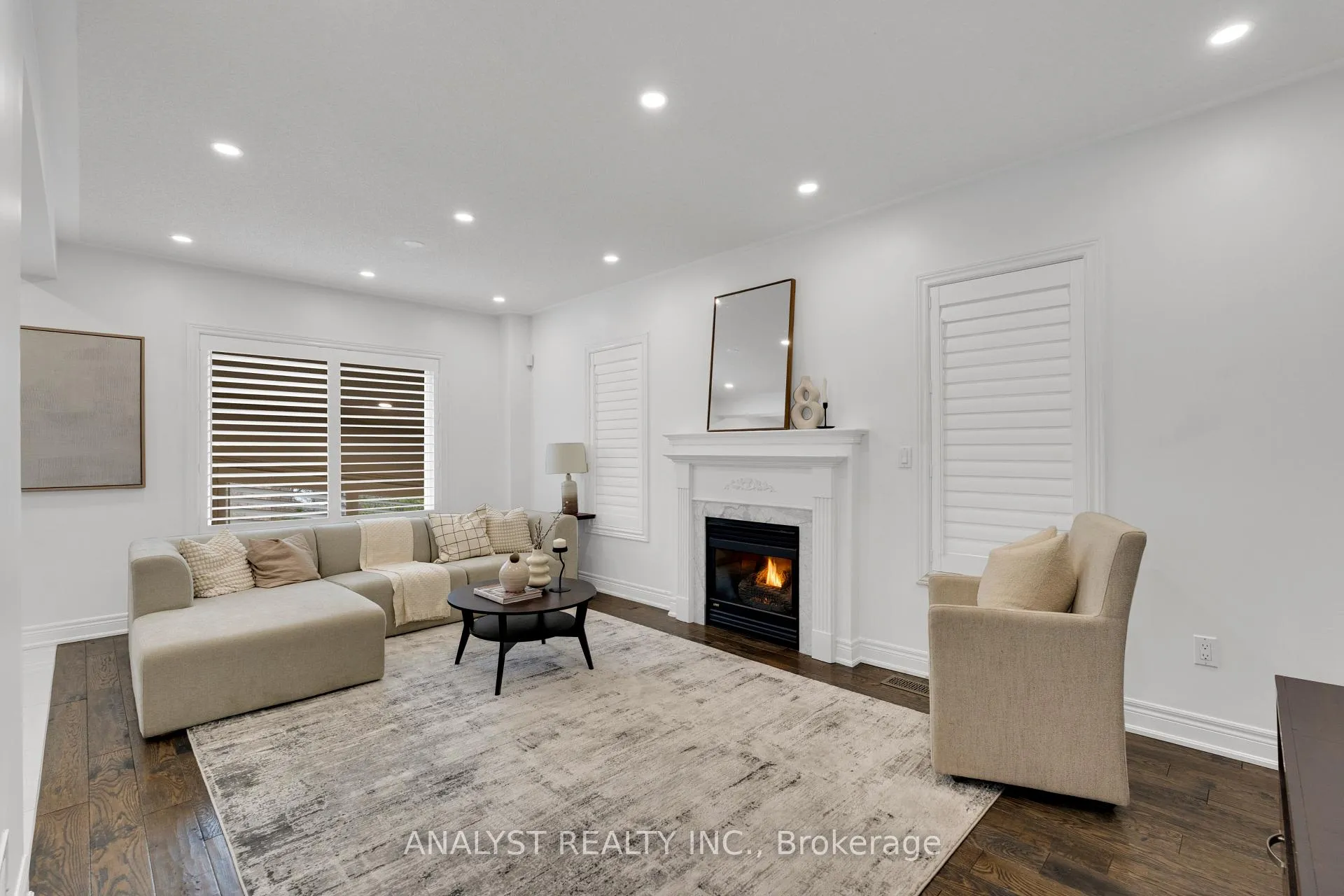 Photo 5 of 182 Buena Vista Drive, Vaughan, Sonoma Heights — HOMEH