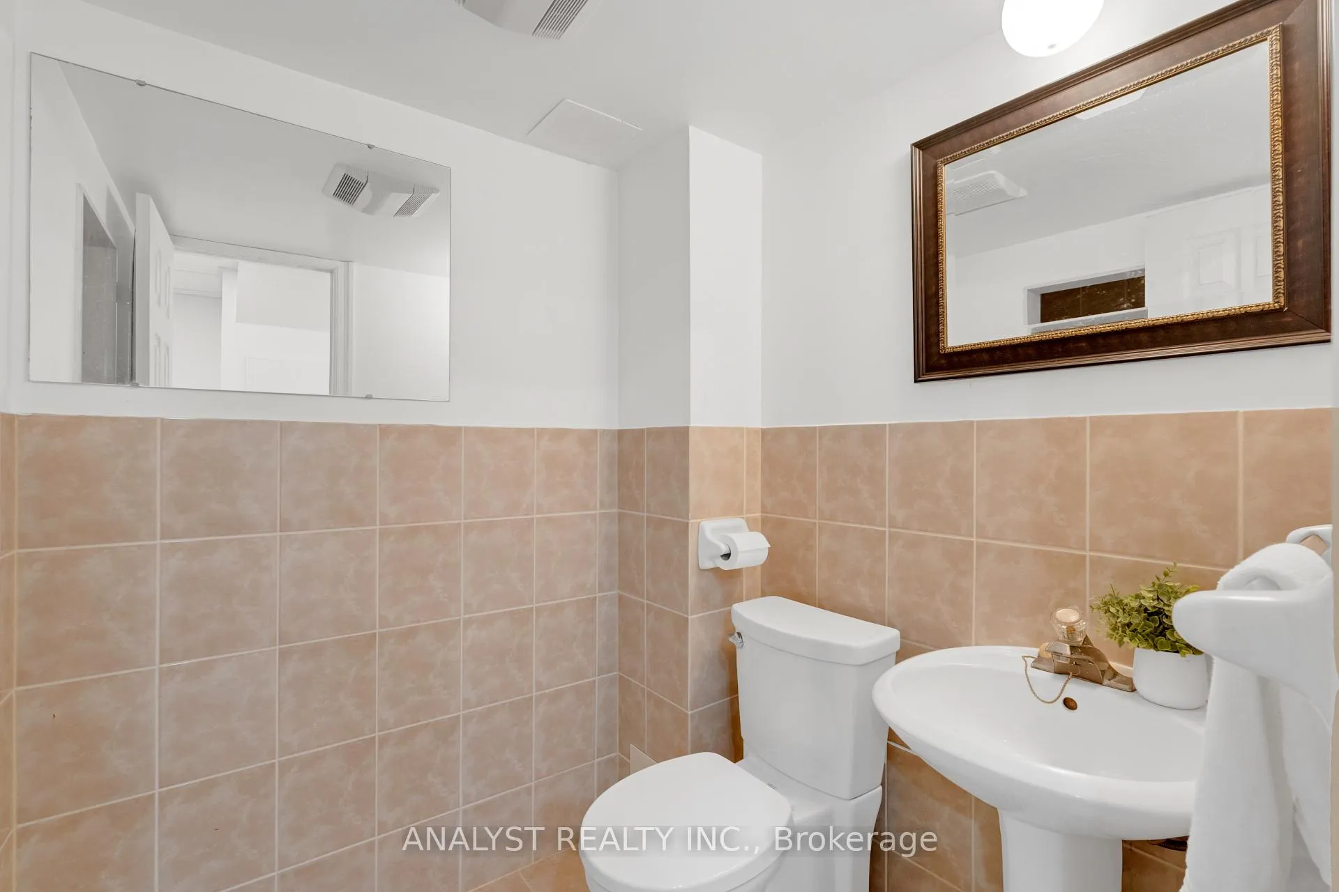 Photo 32 of 182 Buena Vista Drive, Vaughan, Sonoma Heights — HOMEH