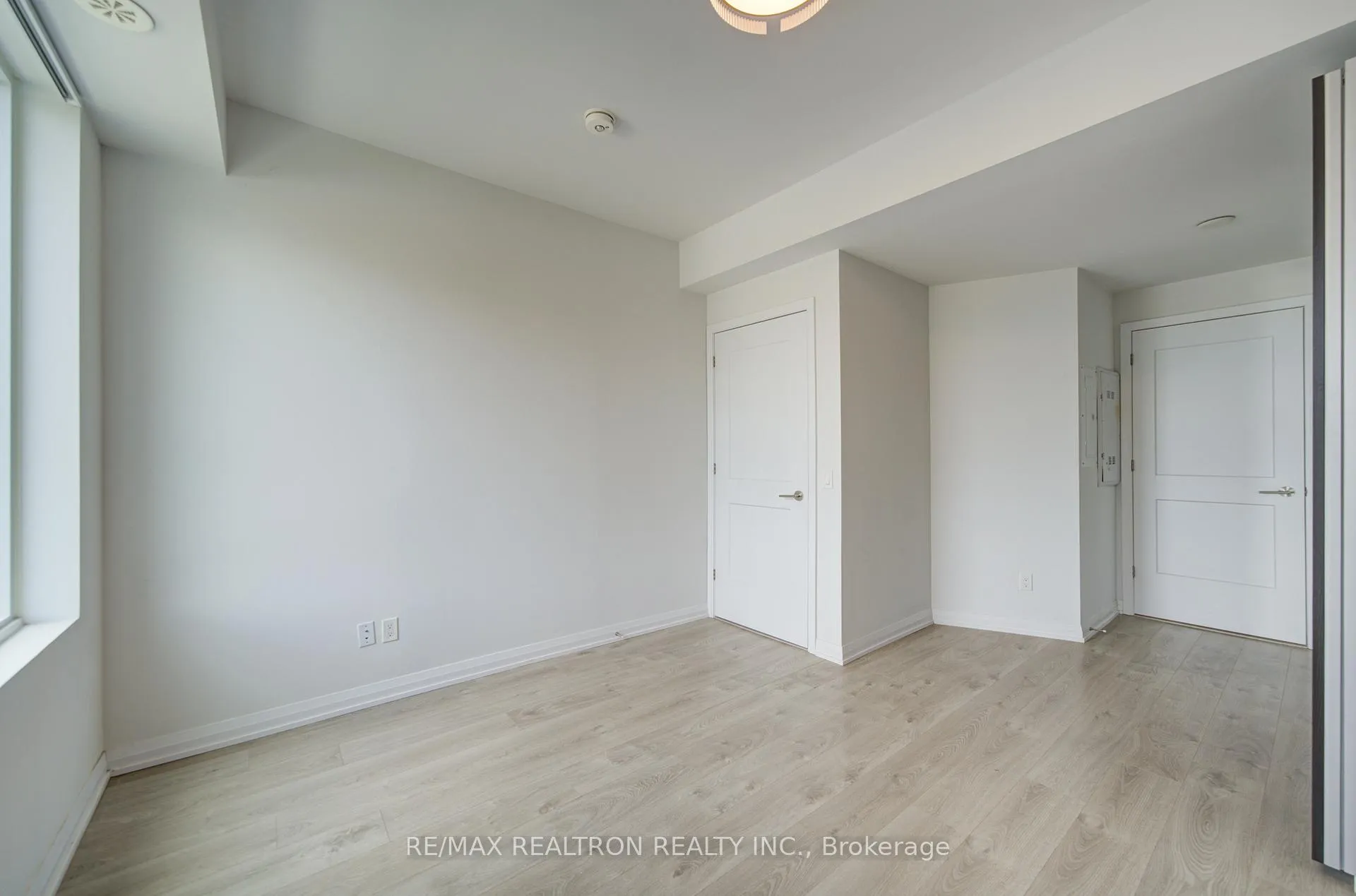 Photo 24 of Unit Th33, 1050 Portage Parkway, Vaughan, Concord — HOMEH