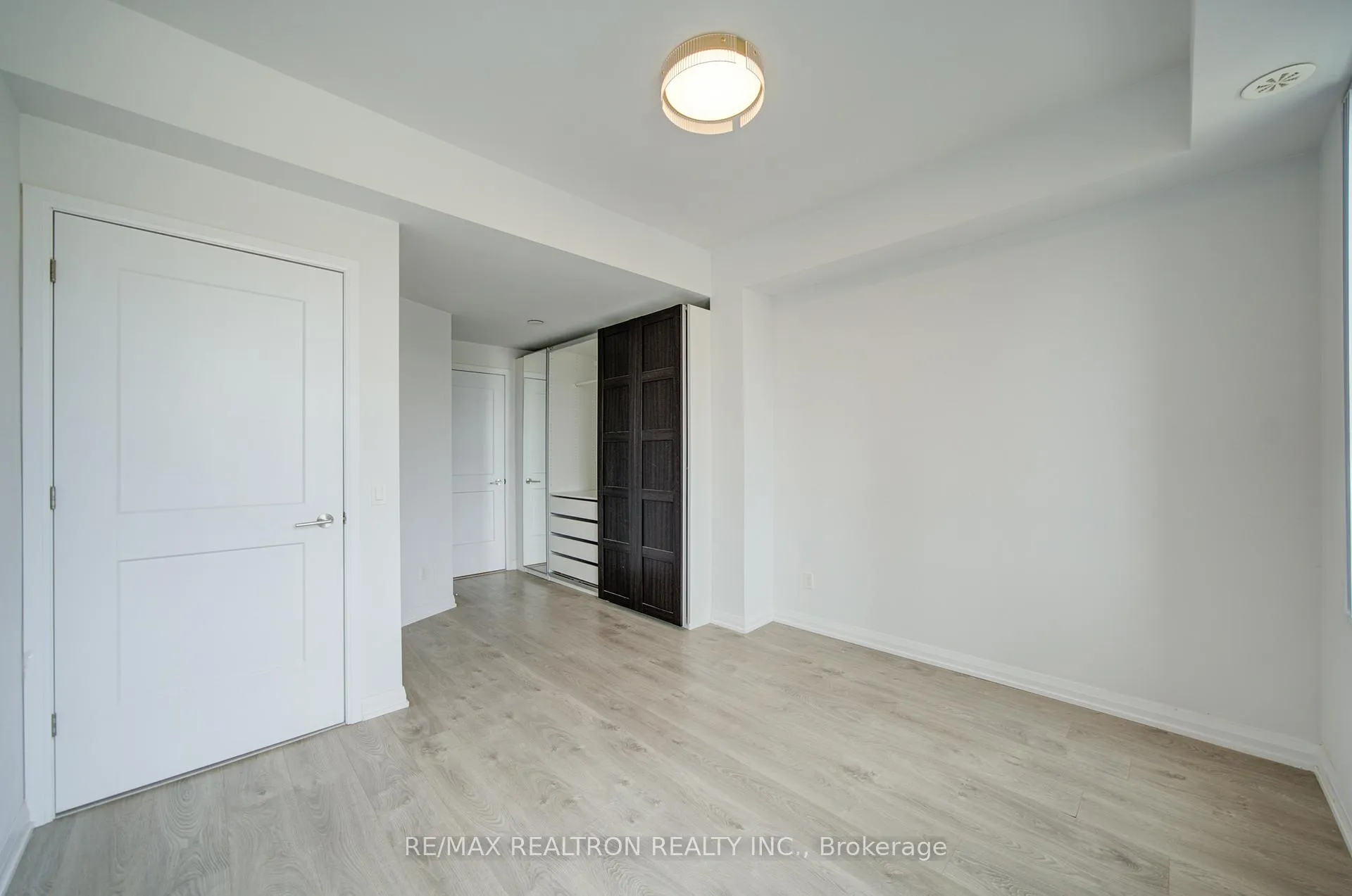 Photo 25 of Unit Th33, 1050 Portage Parkway, Vaughan, Concord — HOMEH