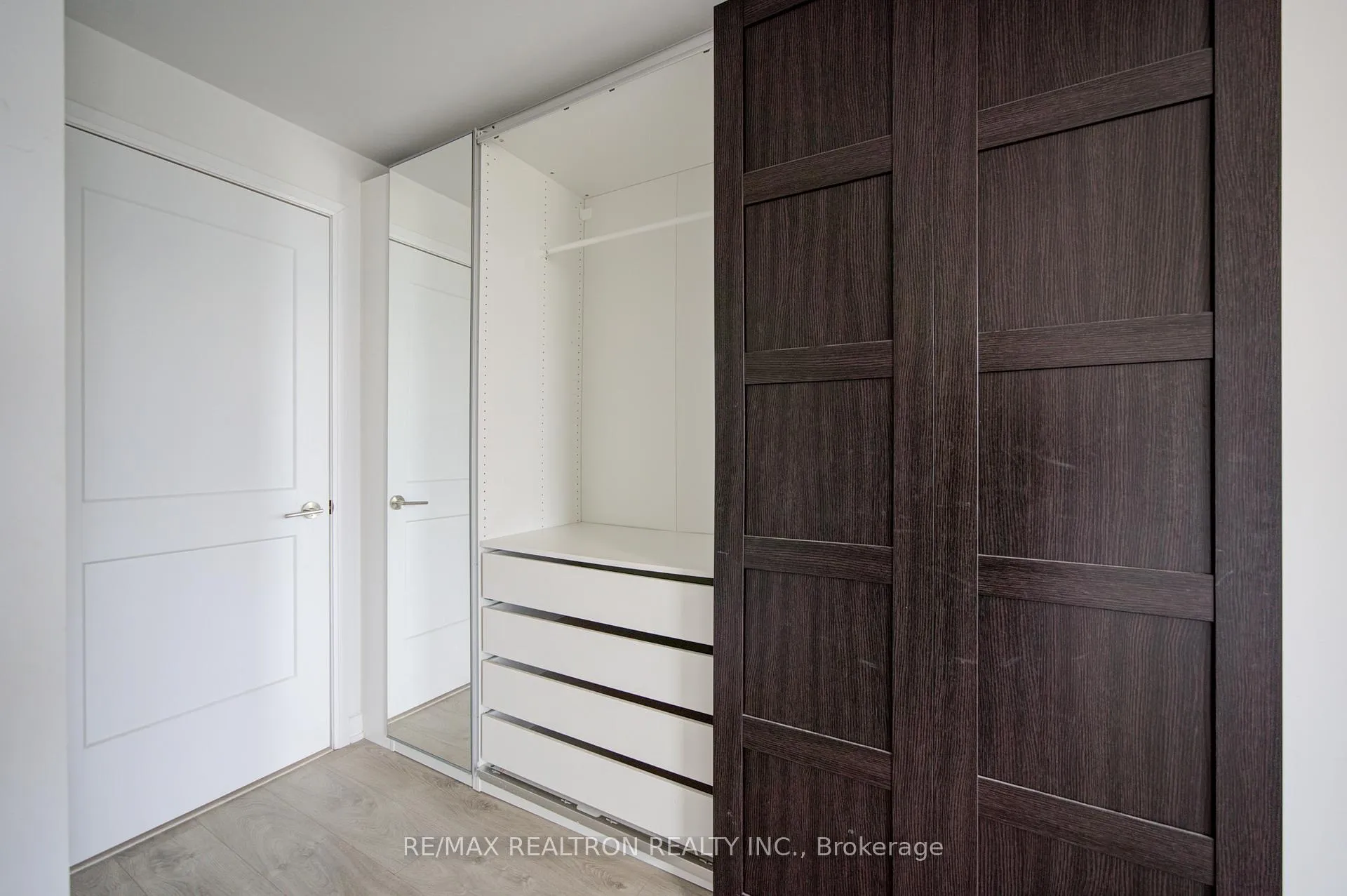 Photo 27 of Unit Th33, 1050 Portage Parkway, Vaughan, Concord — HOMEH