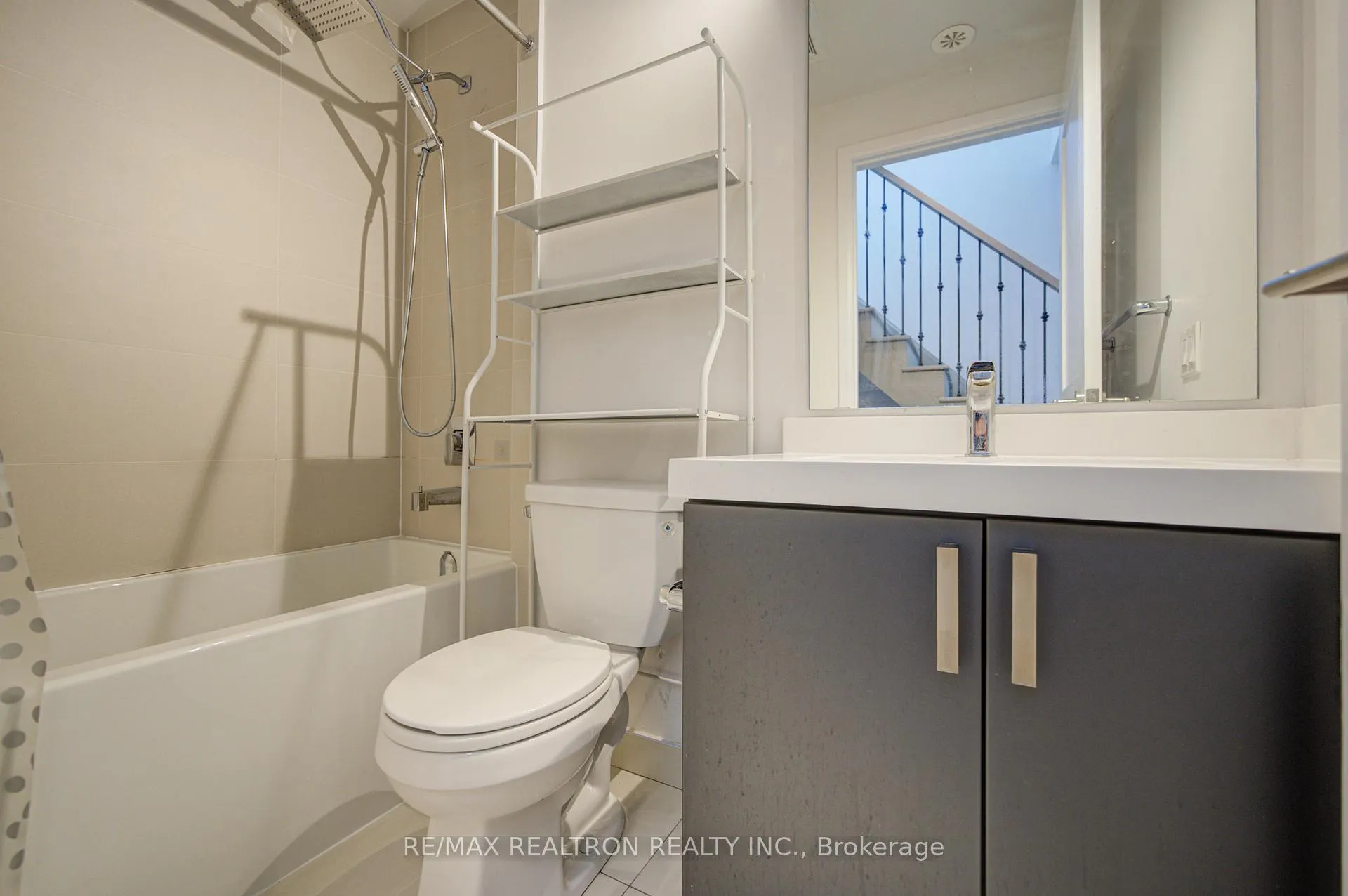 Photo 30 of Unit Th33, 1050 Portage Parkway, Vaughan, Concord — HOMEH