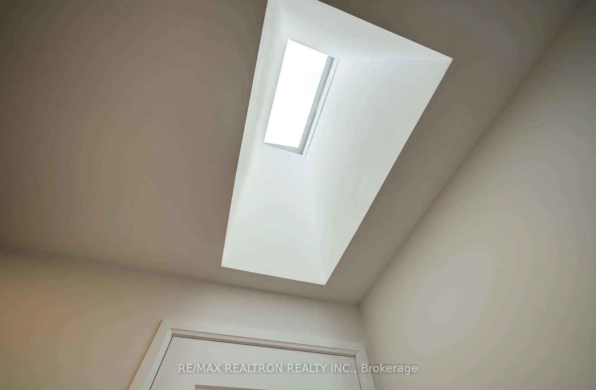 Photo 35 of Unit Th33, 1050 Portage Parkway, Vaughan, Concord — HOMEH