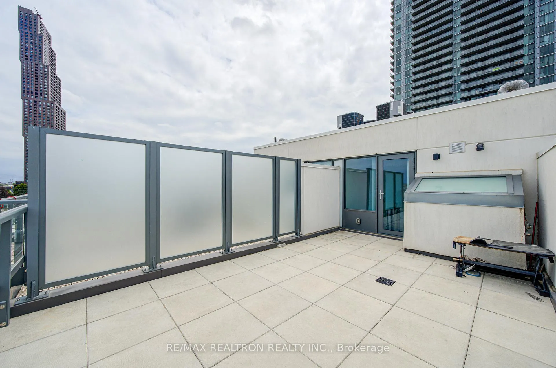 Photo 42 of Unit Th33, 1050 Portage Parkway, Vaughan, Concord — HOMEH