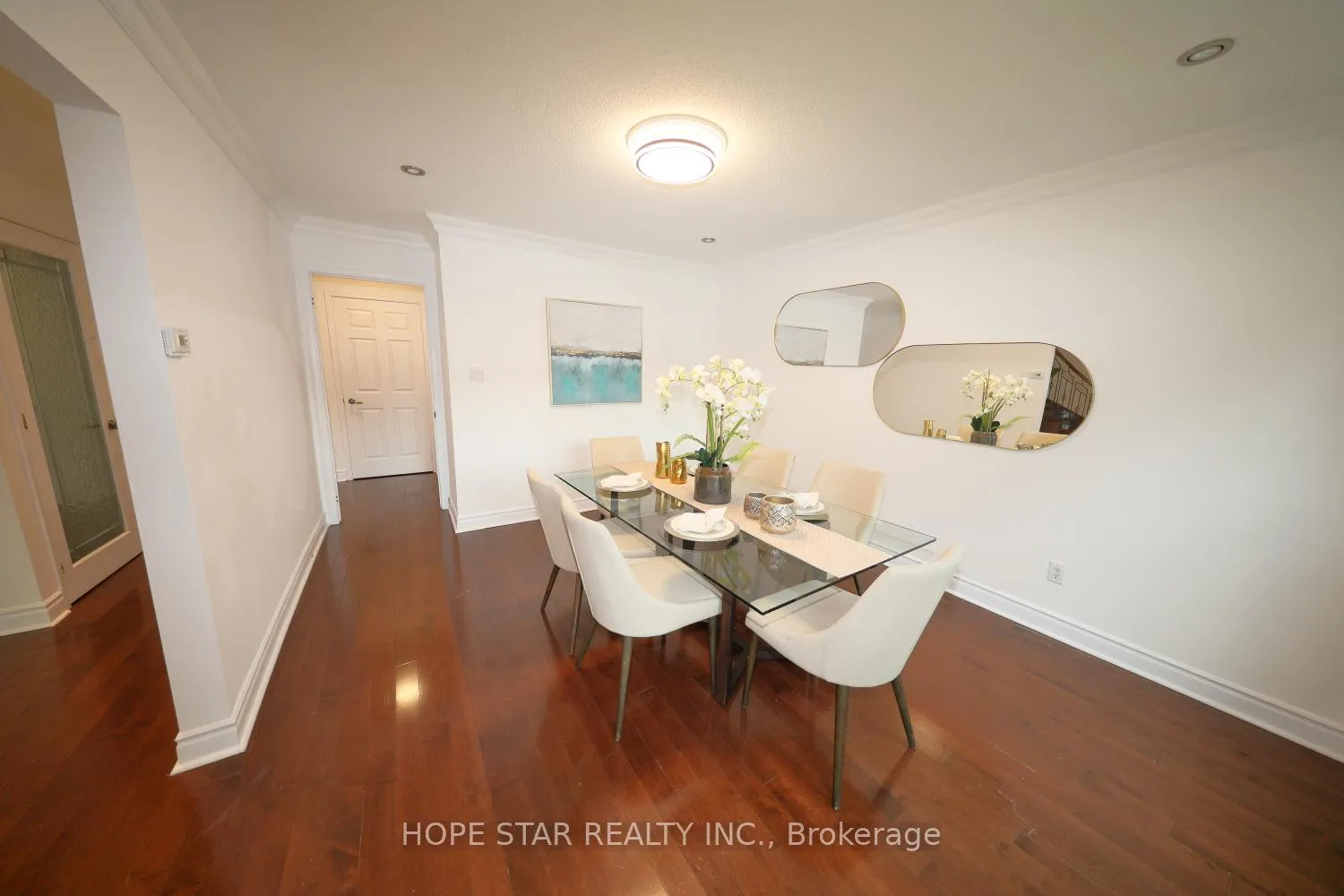 Photo 5 of 26 Ferndell Circle, Markham, Unionville — HOMEH