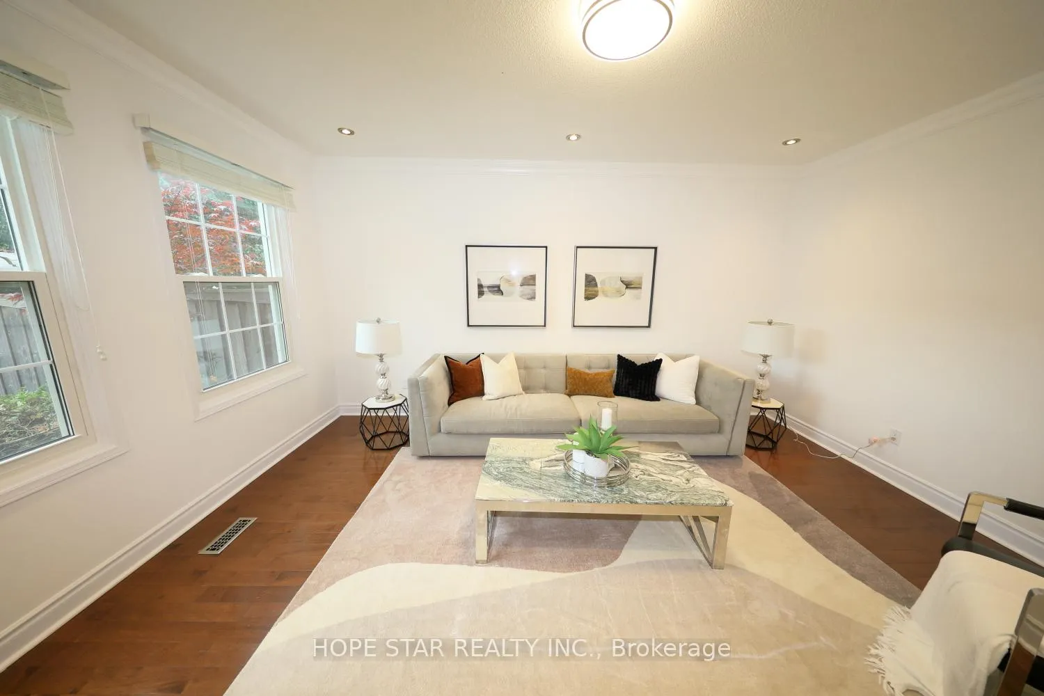 Photo 7 of 26 Ferndell Circle, Markham, Unionville — HOMEH