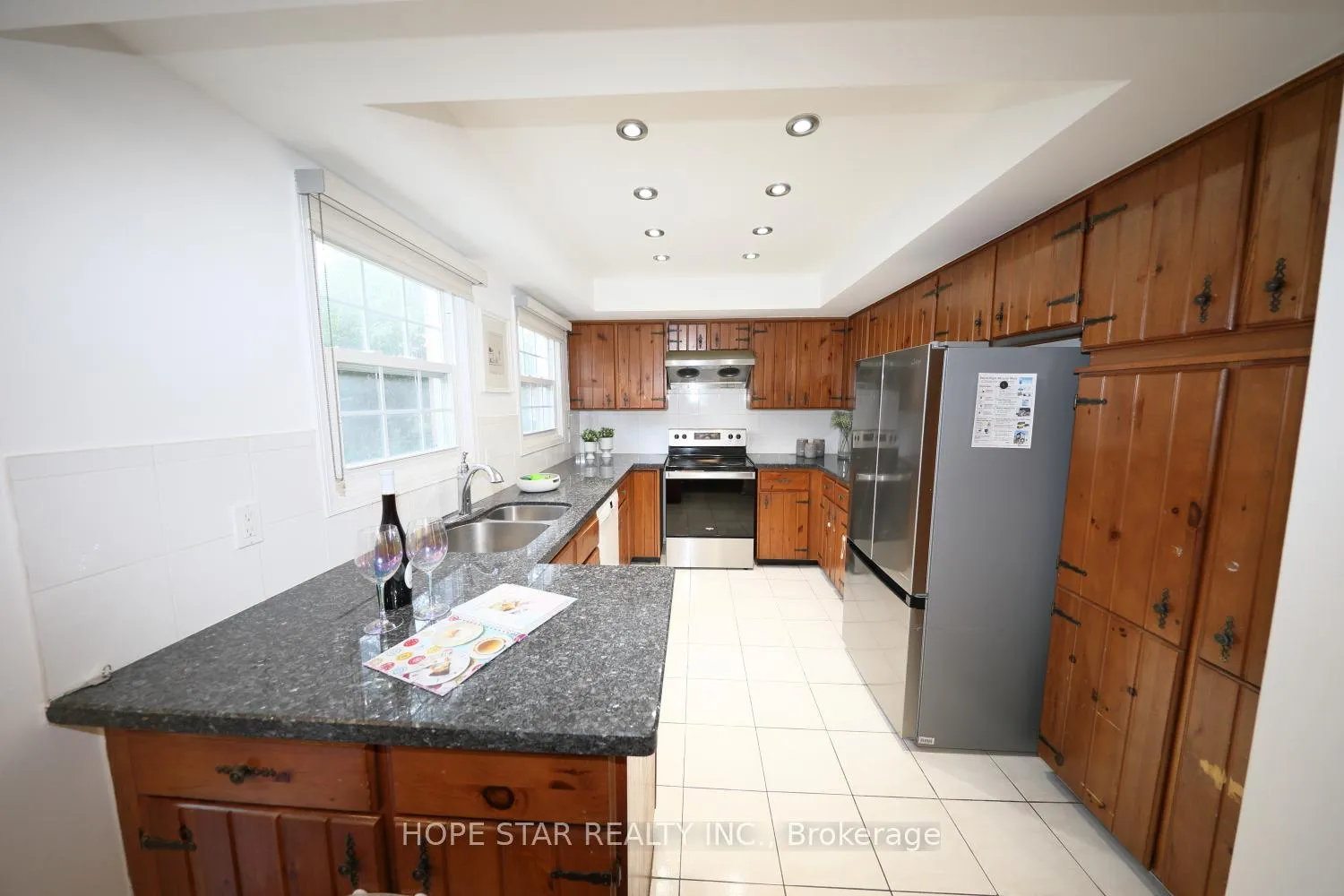 Photo 8 of 26 Ferndell Circle, Markham, Unionville — HOMEH