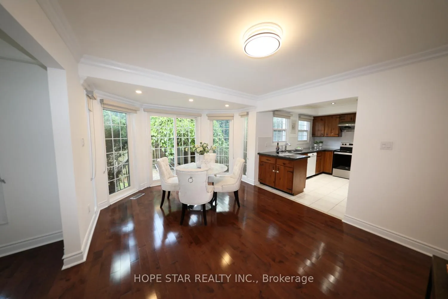 Photo 12 of 26 Ferndell Circle, Markham, Unionville — HOMEH