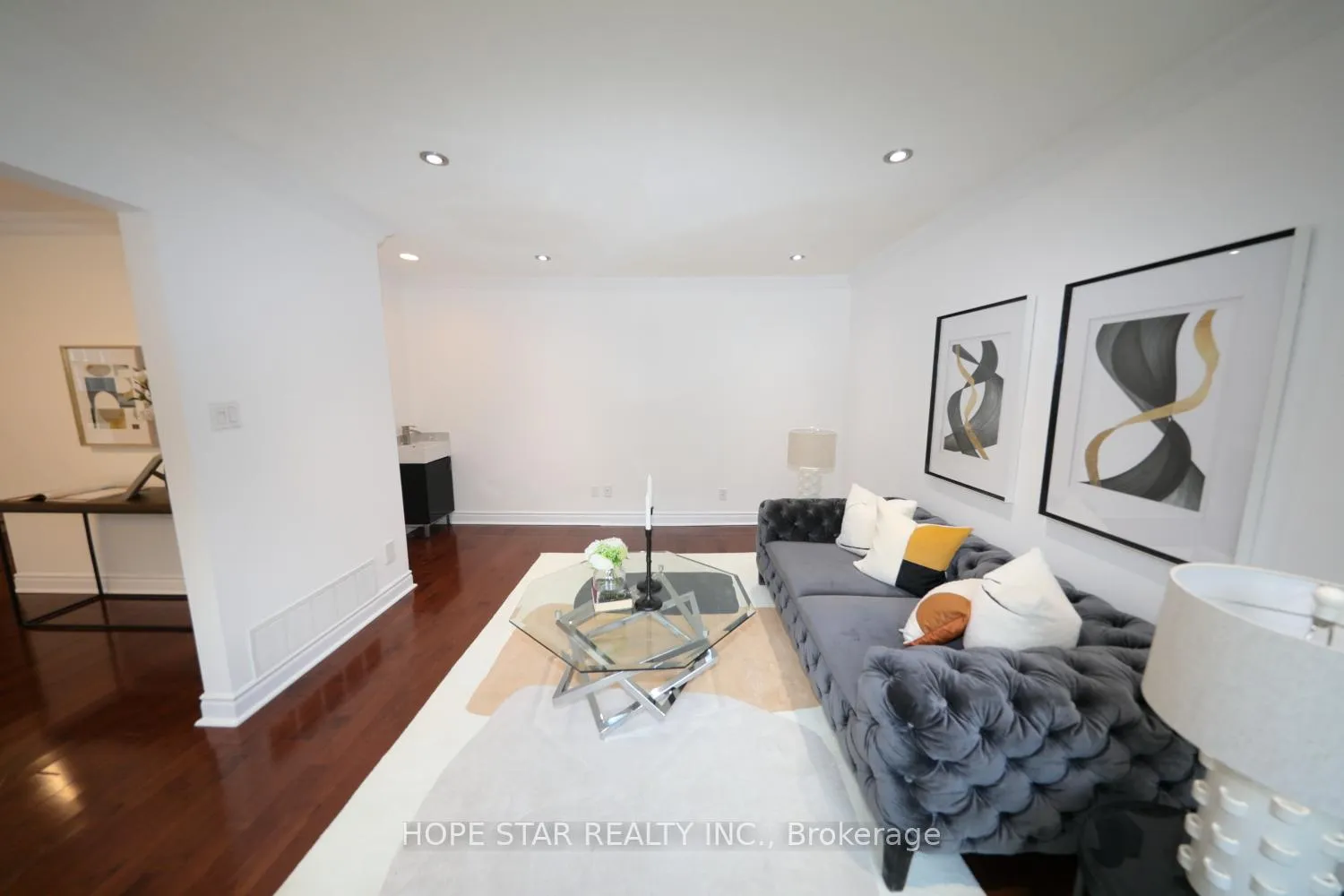 Photo 14 of 26 Ferndell Circle, Markham, Unionville — HOMEH