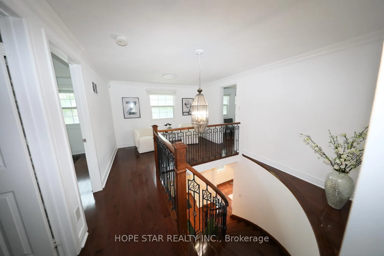 Photo 17 of 26 Ferndell Circle, Markham, Unionville — HOMEH
