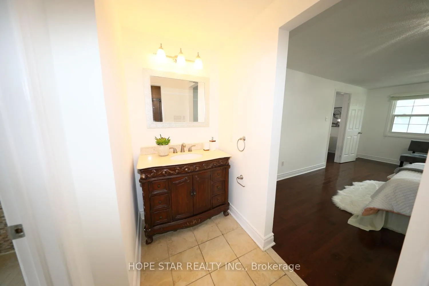 Photo 21 of 26 Ferndell Circle, Markham, Unionville — HOMEH