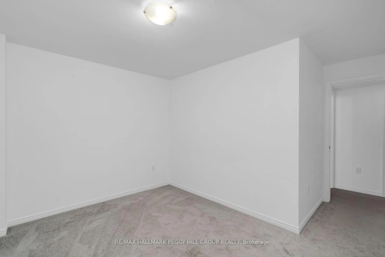 Photo 14 of 98 Isabella Drive, Orillia — HOMEH