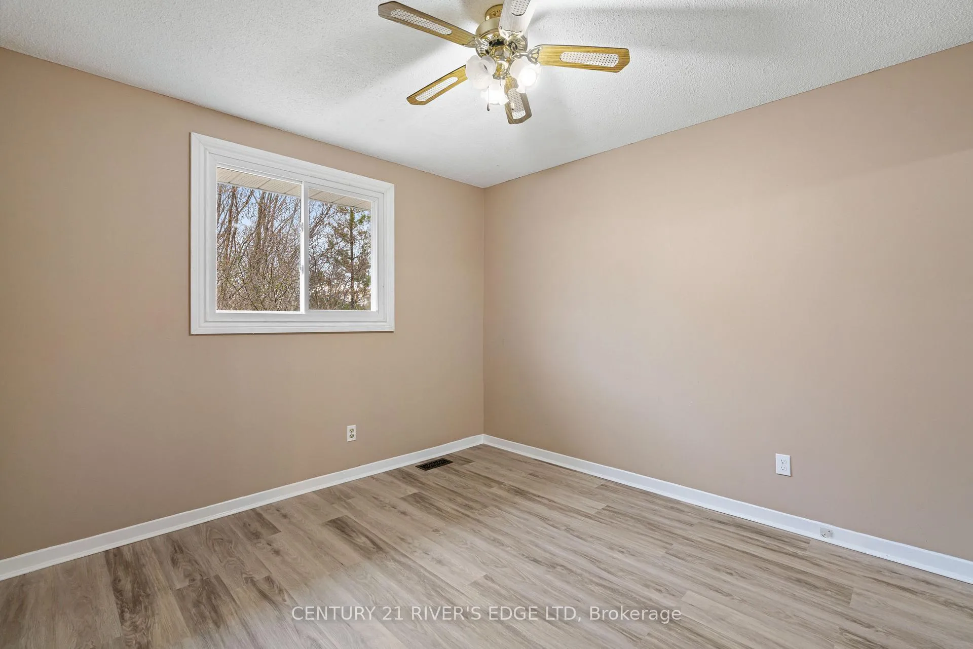 Photo 13 of 283 Melanie Avenue, Kingston, East Gardiners Rd — HOMEH