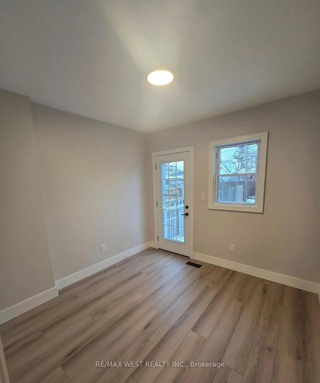 Photo 5 of 413 Paling Avenue, Hamilton, Homeside — HOMEH