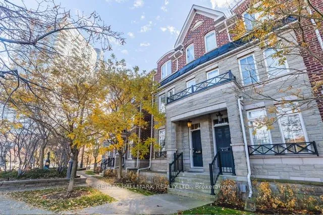 Photo 2 of Unit 36, 99 The Queensway, Toronto, High Park-Swansea — HOMEH