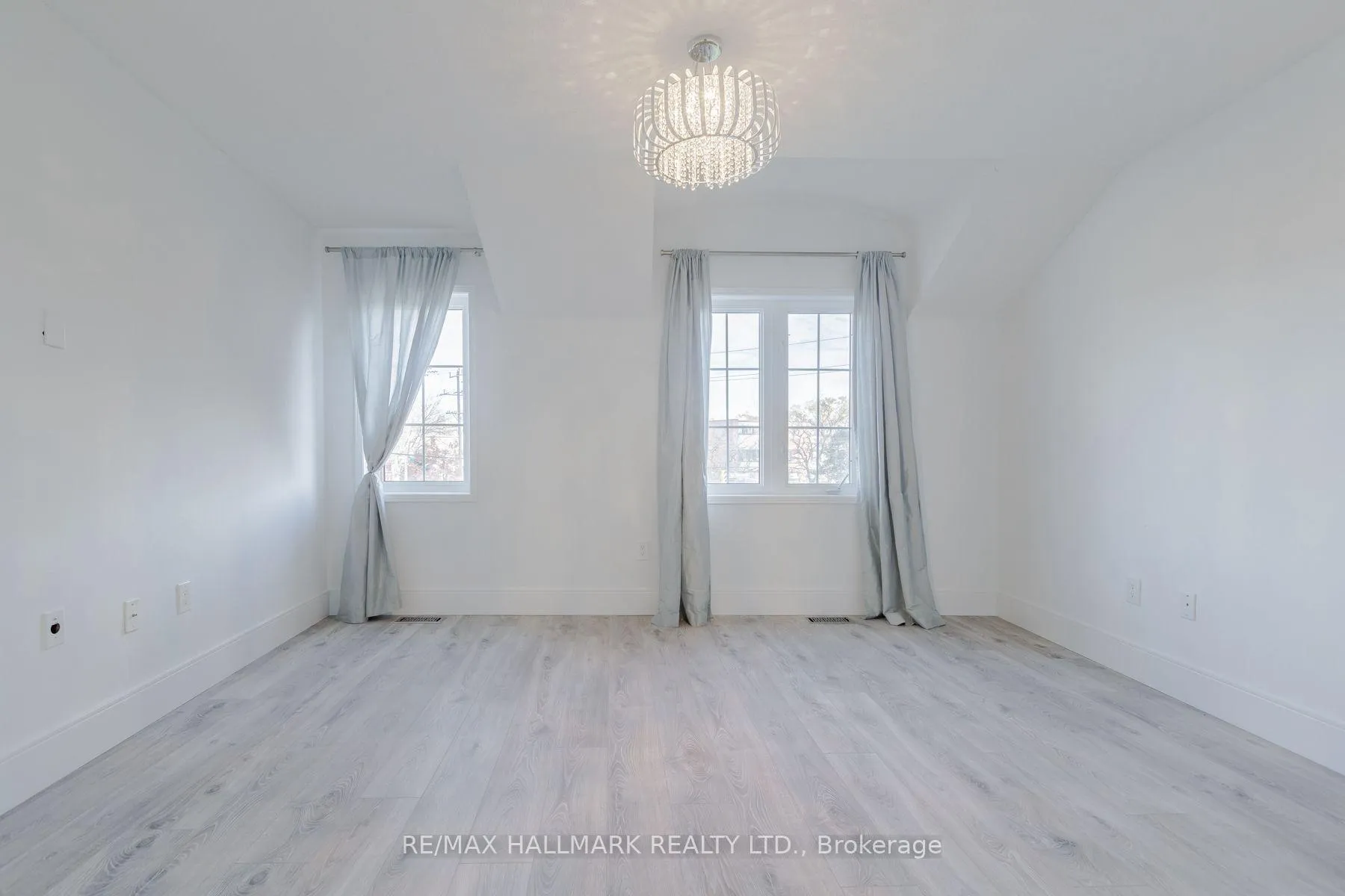 Photo 9 of Unit 36, 99 The Queensway, Toronto, High Park-Swansea — HOMEH