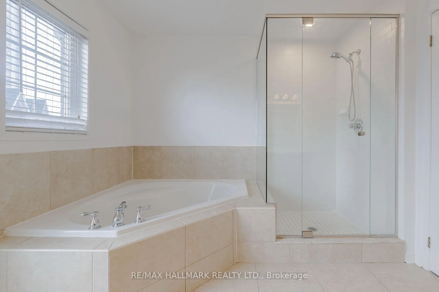 Photo 11 of Unit 36, 99 The Queensway, Toronto, High Park-Swansea — HOMEH