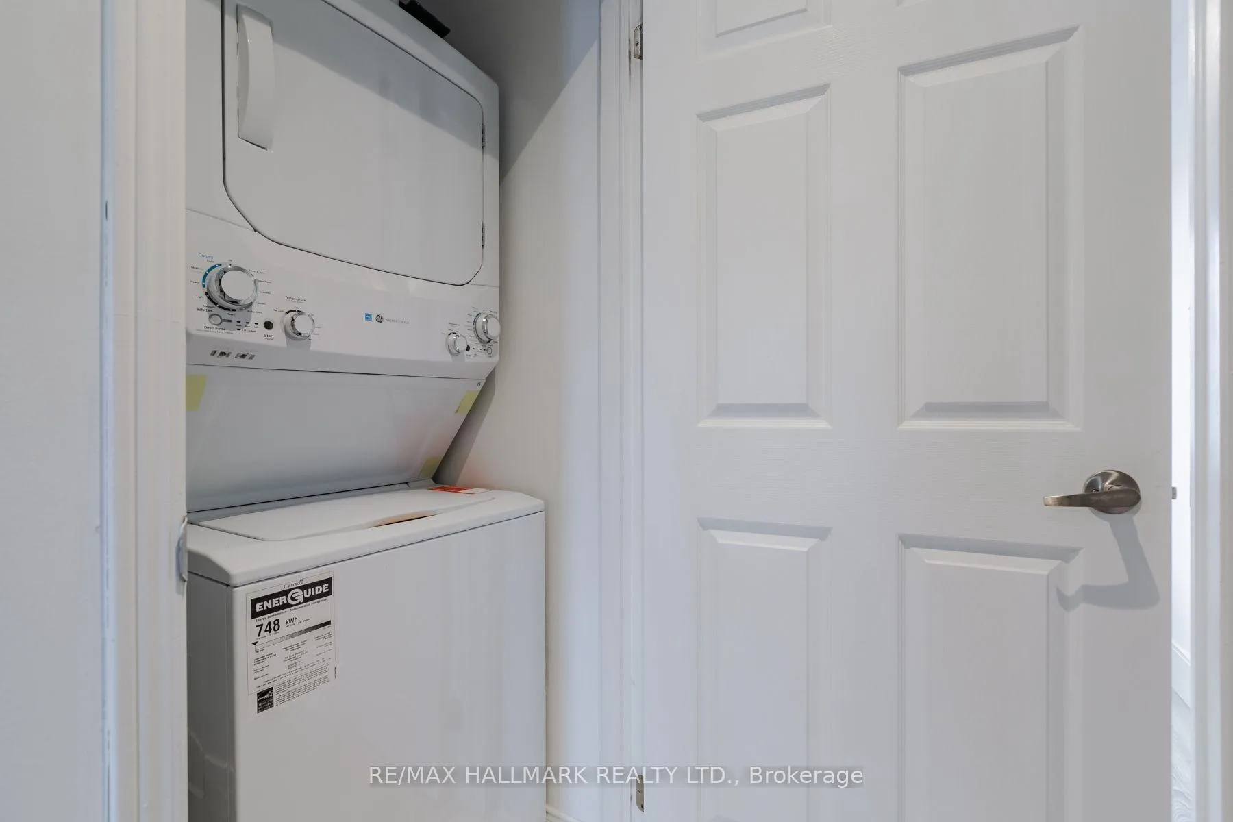 Photo 15 of Unit 36, 99 The Queensway, Toronto, High Park-Swansea — HOMEH