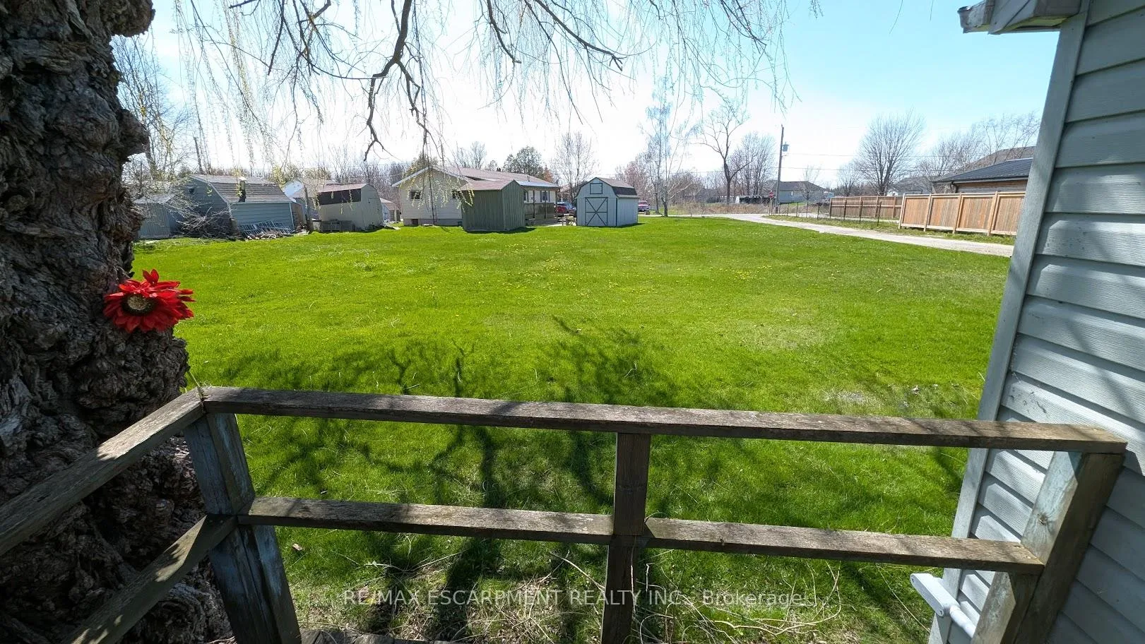 Photo 11 of 9/11 Marilyn Drive, Haldimand — HOMEH