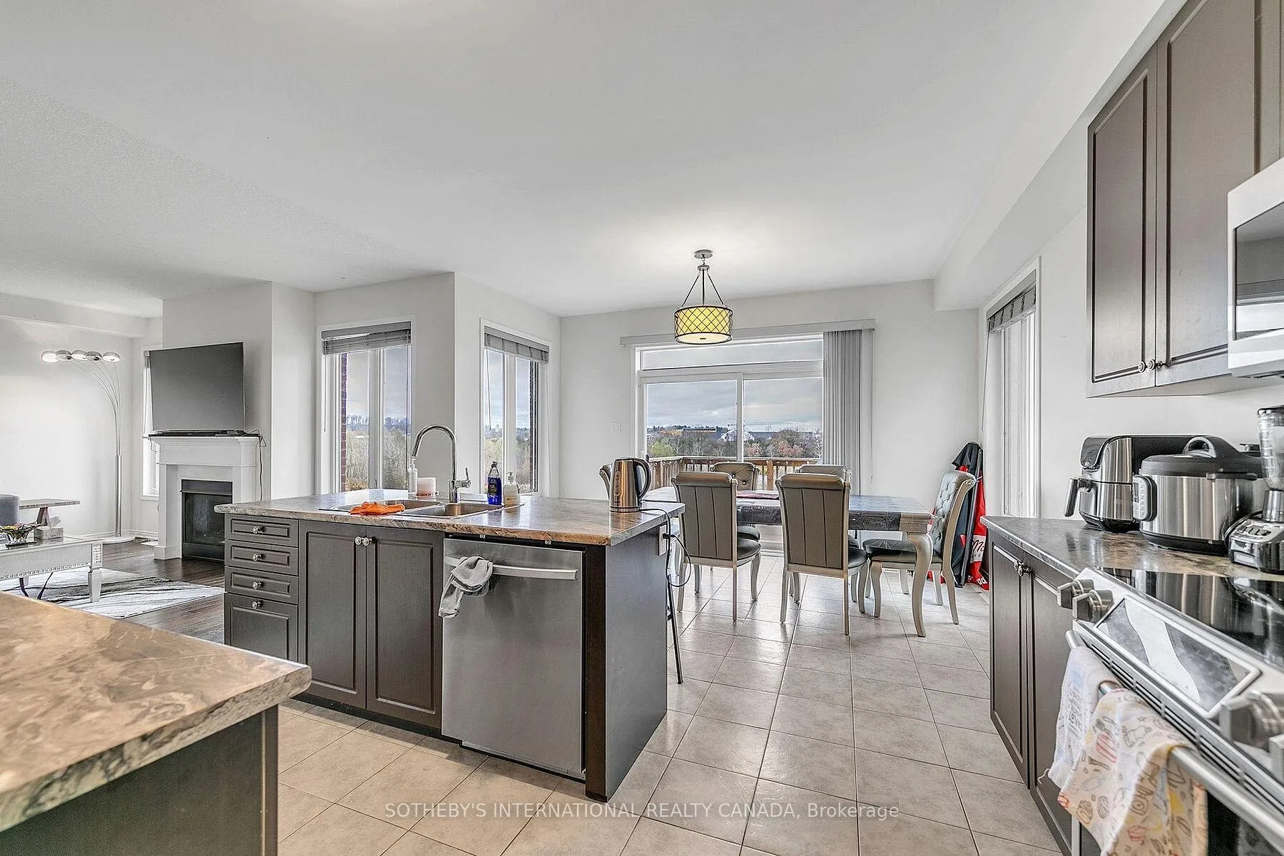 Photo 21 of 238 Dolman Street, Woolwich, Breslau — HOMEH