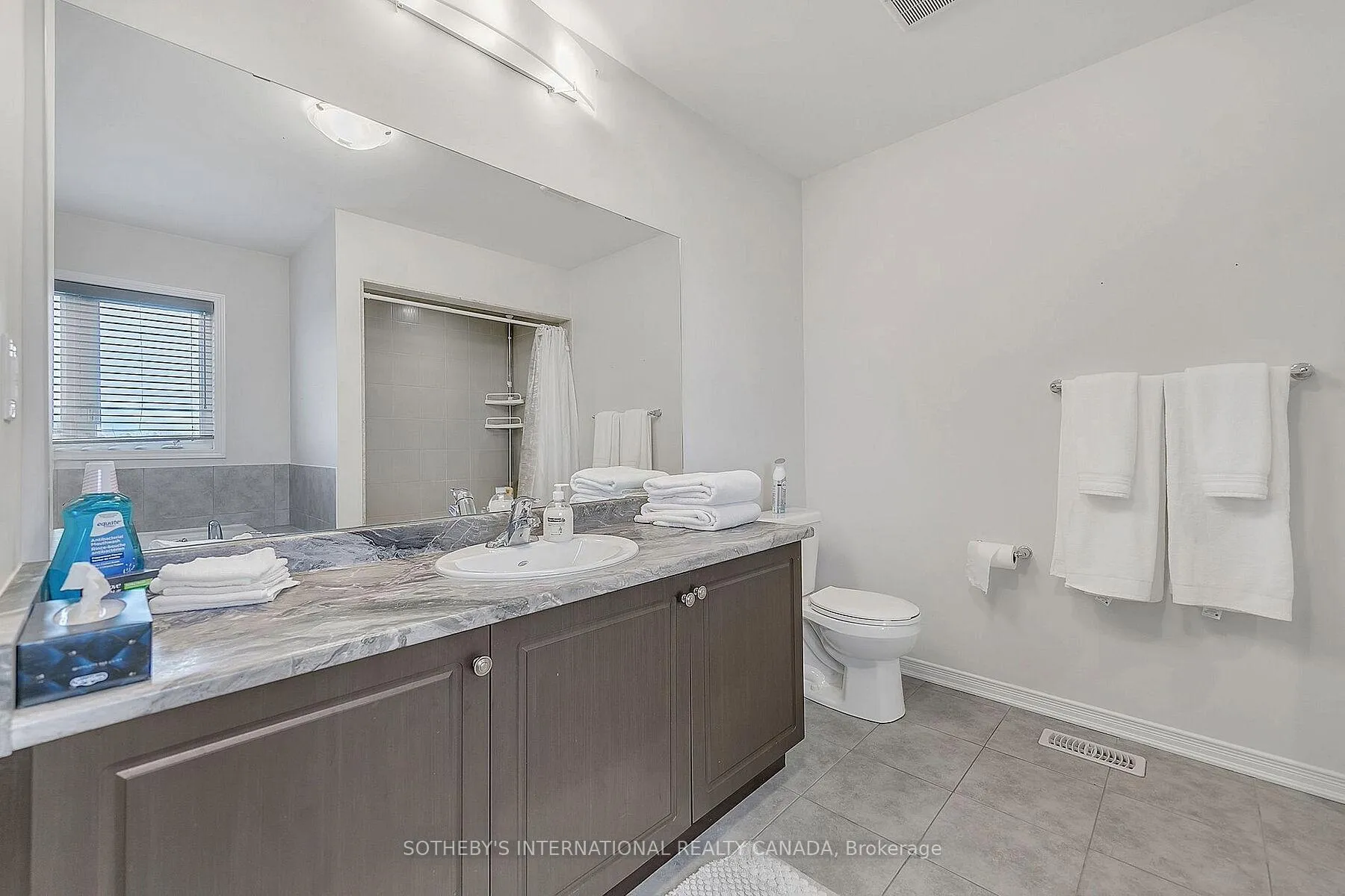 Photo 34 of 238 Dolman Street, Woolwich, Breslau — HOMEH