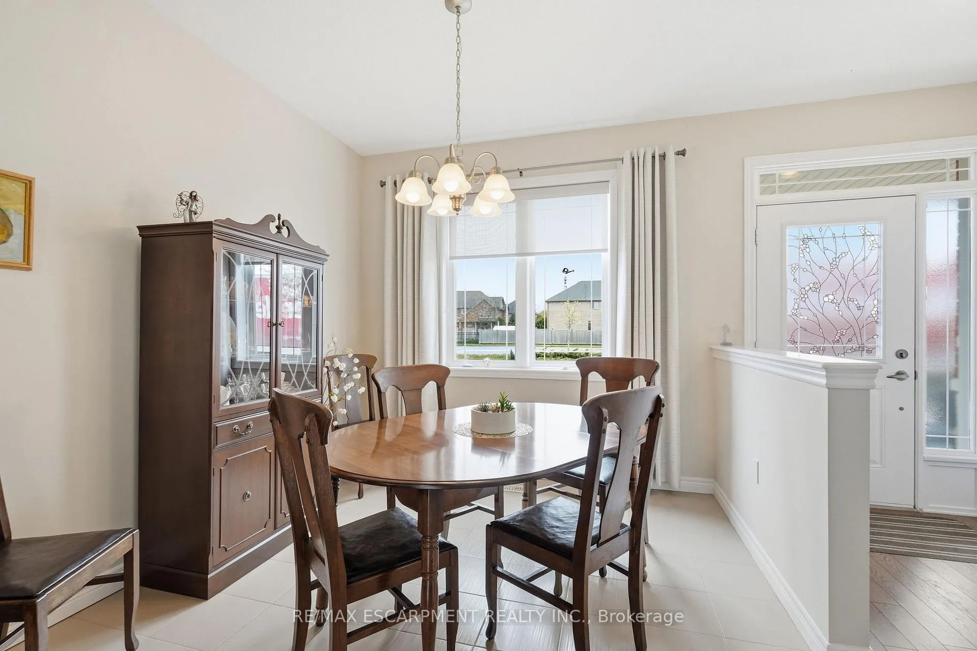Photo 6 of 3 Ecker Lane, Hamilton, Binbrook — HOMEH